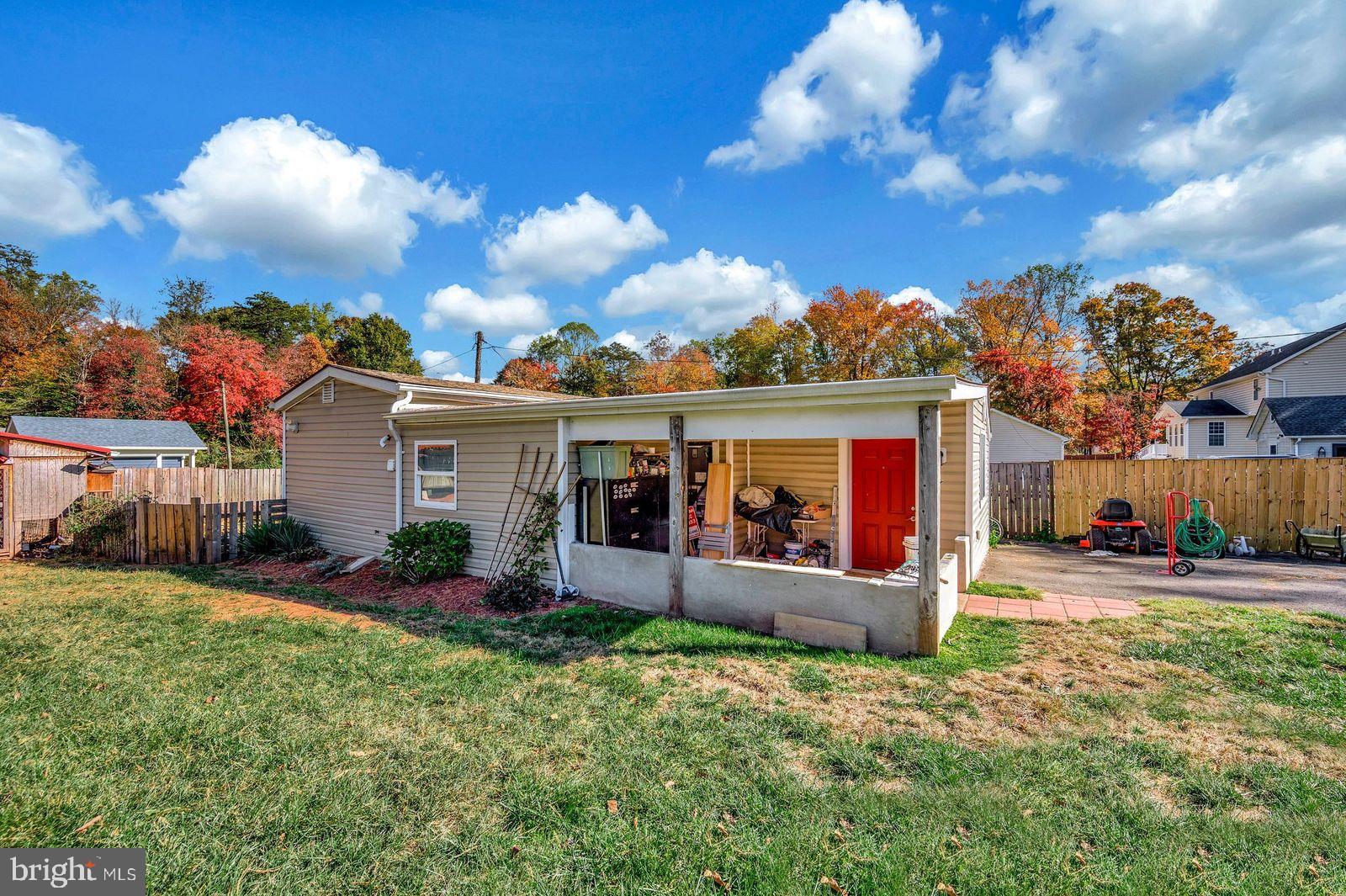 YORKSHIRE ACRES - Residential