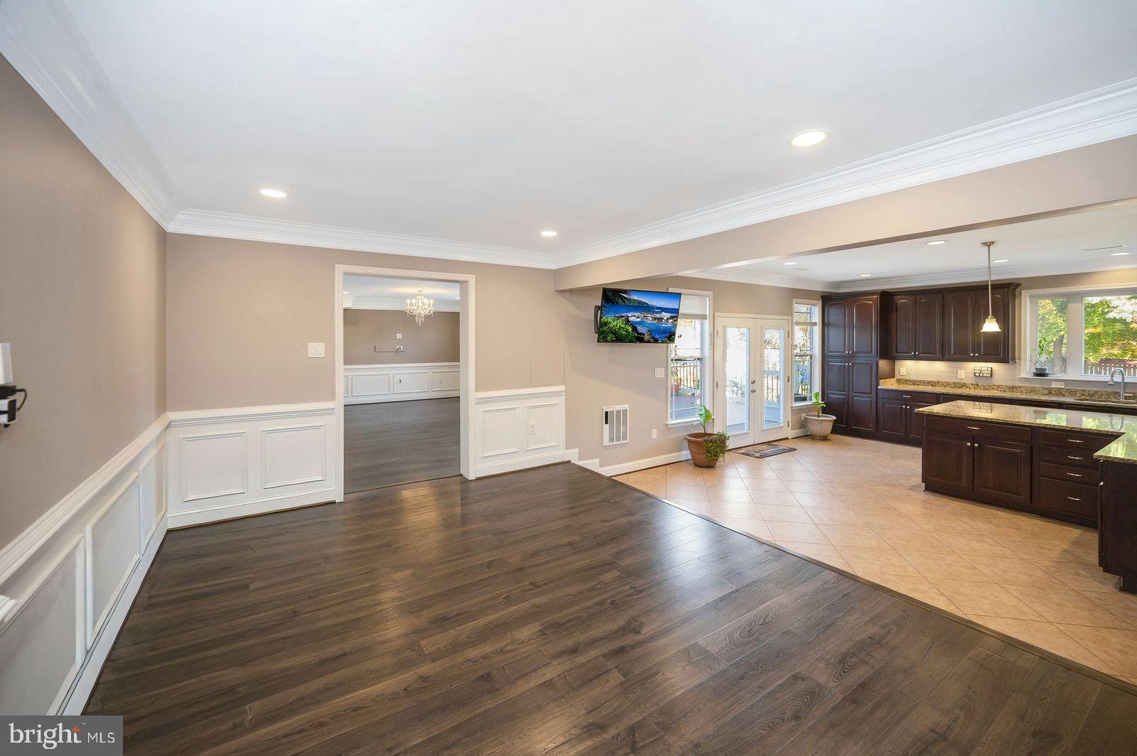 YORKSHIRE ACRES - Residential