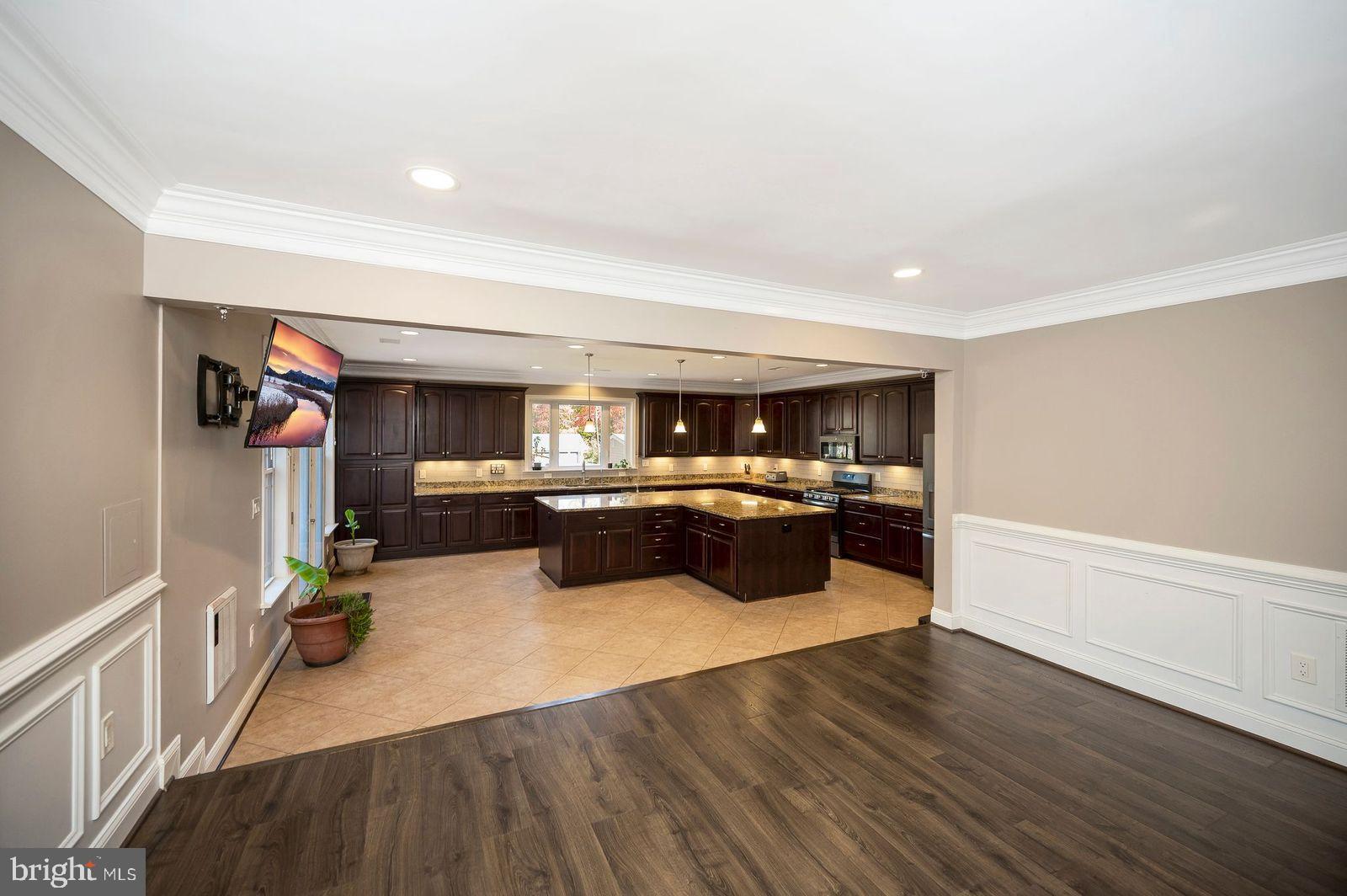 YORKSHIRE ACRES - Residential