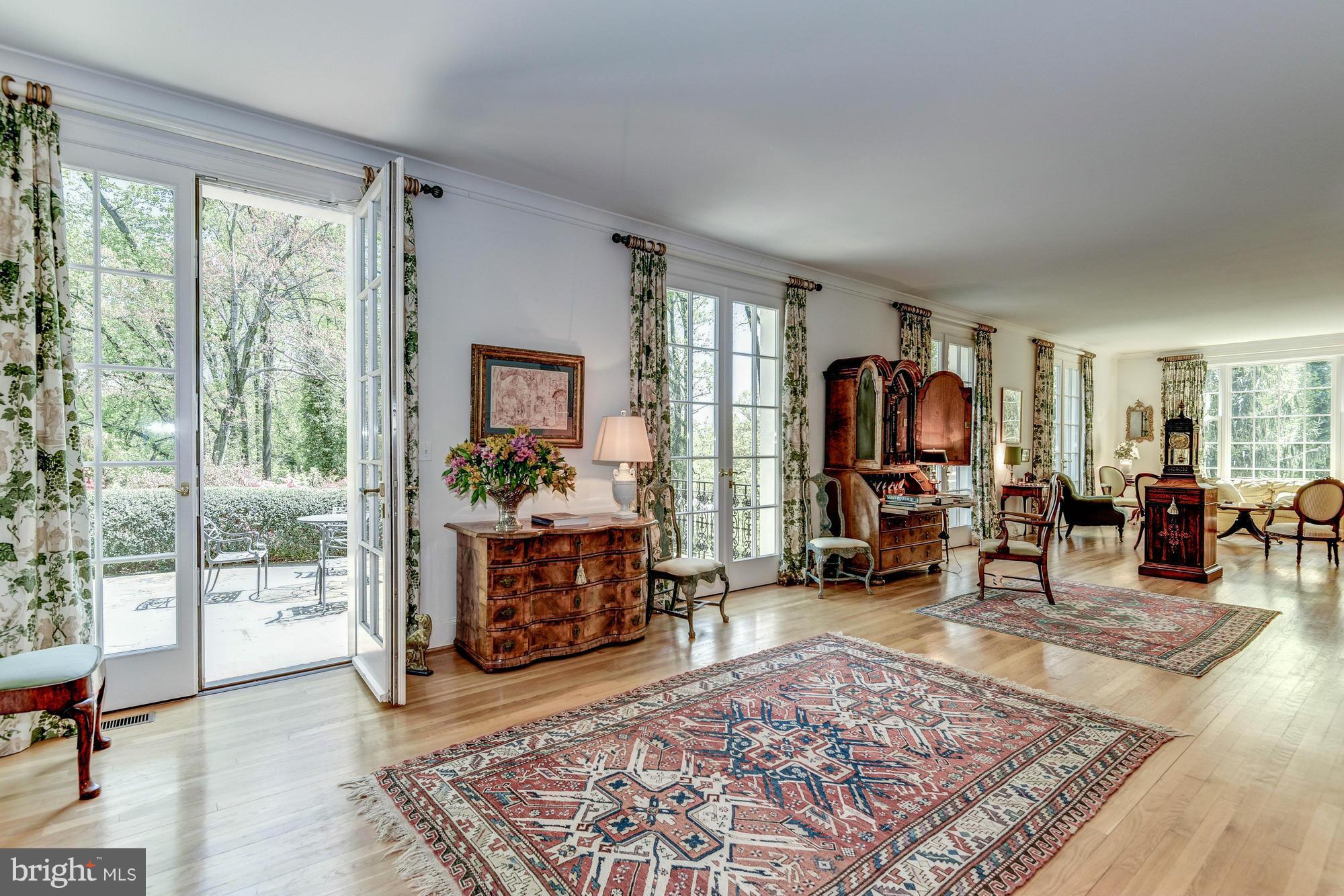 BERKLEY - Residential