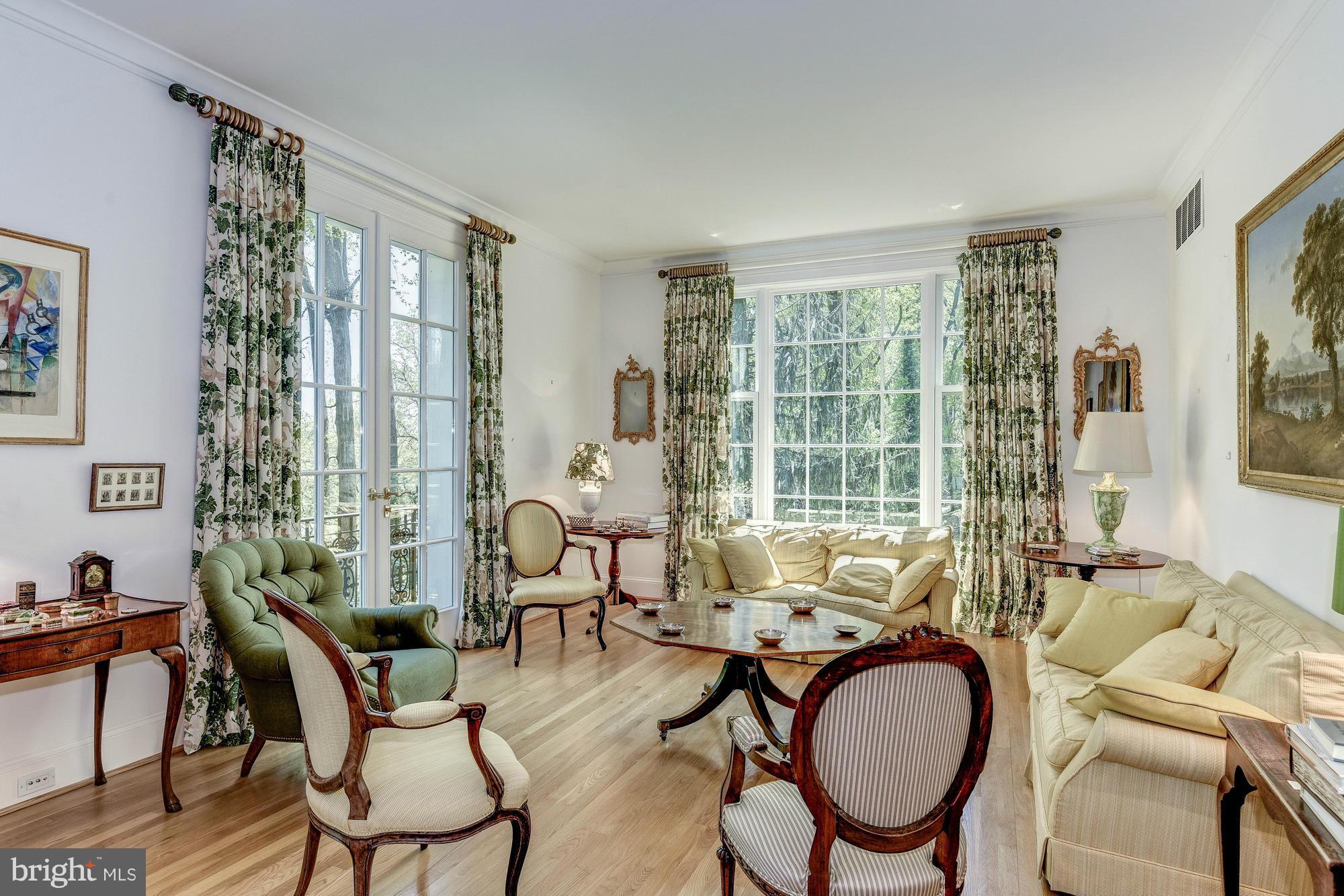 BERKLEY - Residential