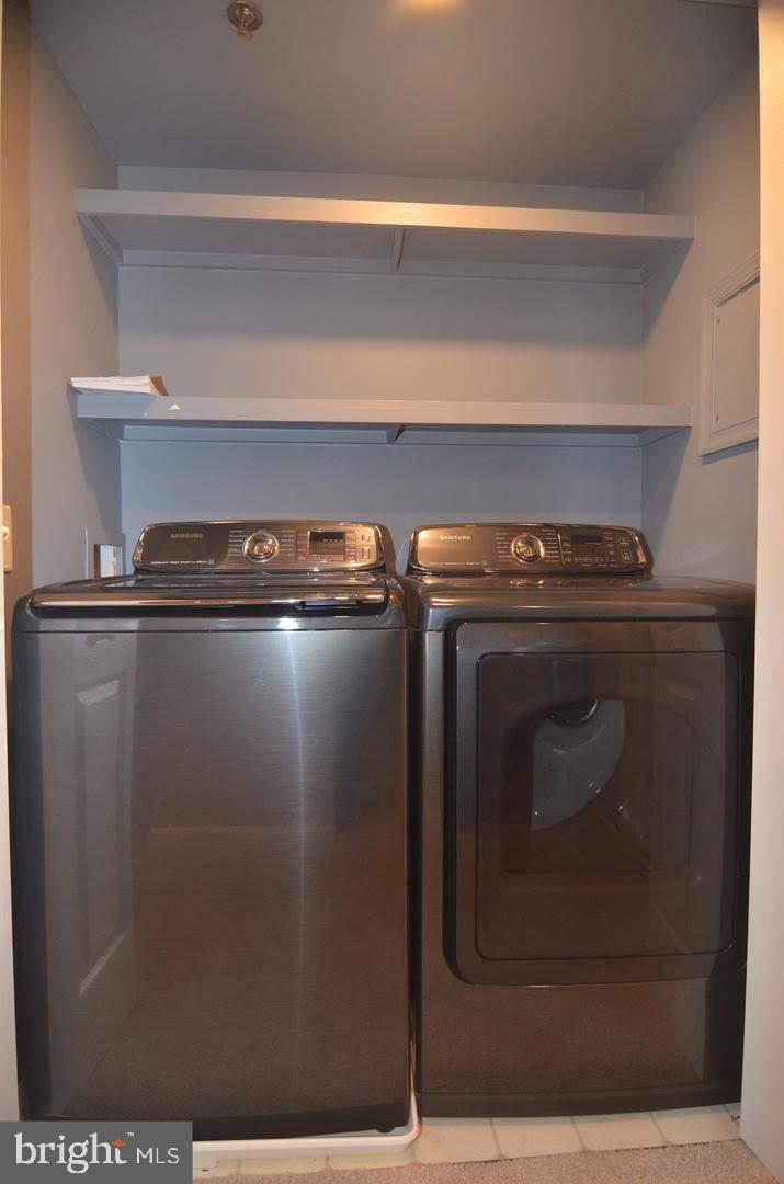 DOMINION STATION CONDOMINIUM - Residential Lease