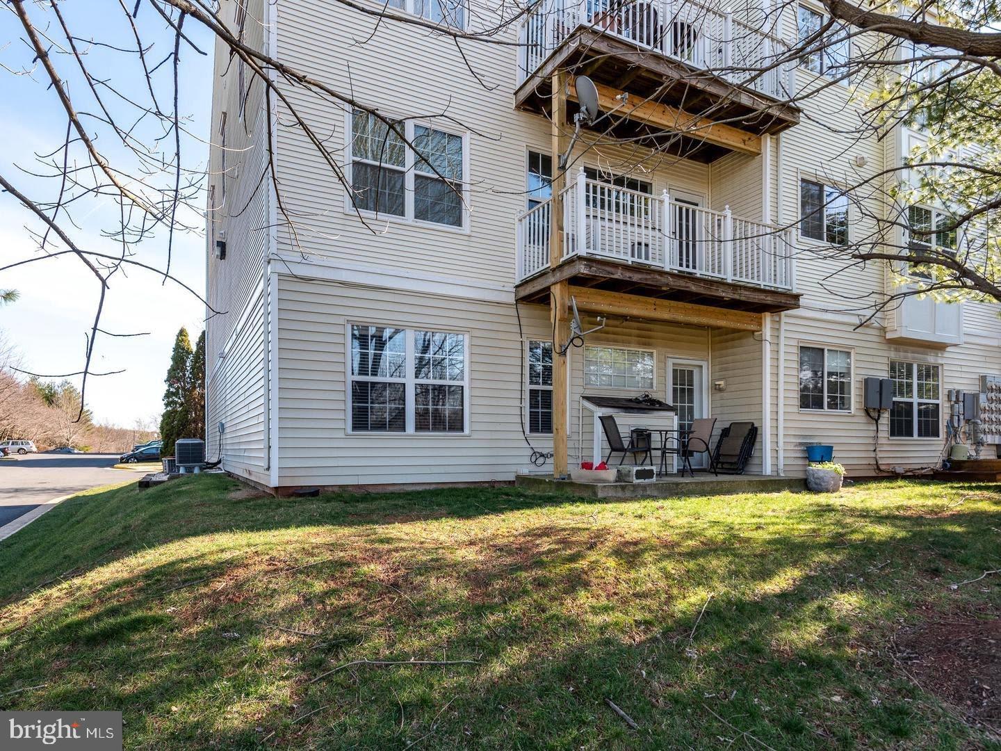 DOMINION STATION CONDOMINIUM - Residential Lease