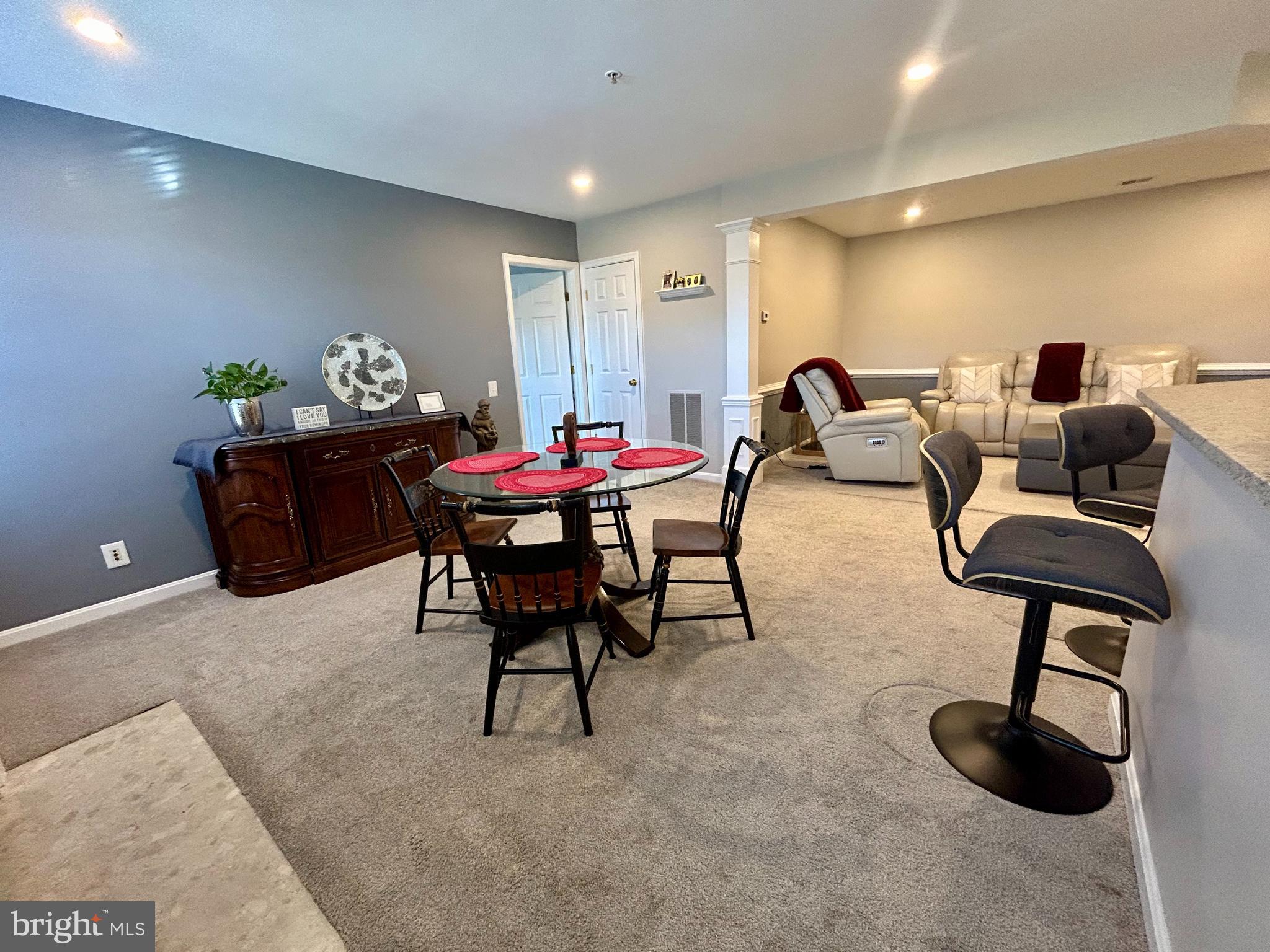 DOMINION STATION CONDOMINIUM - Residential Lease