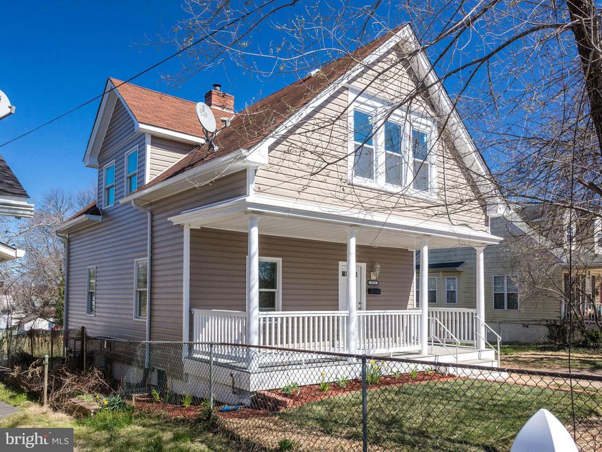 Gorgeous and completely renovated! This large and comfortable property will make you want to move in right away! The property showcases brand new kitchen appliances, the large basement has been completely renovated and has 2 rooms and 1 full bathroom. Each of the 3 big rooms in the upper level has a specious semi-walking closet. Huge back yard and all new details are worth it!