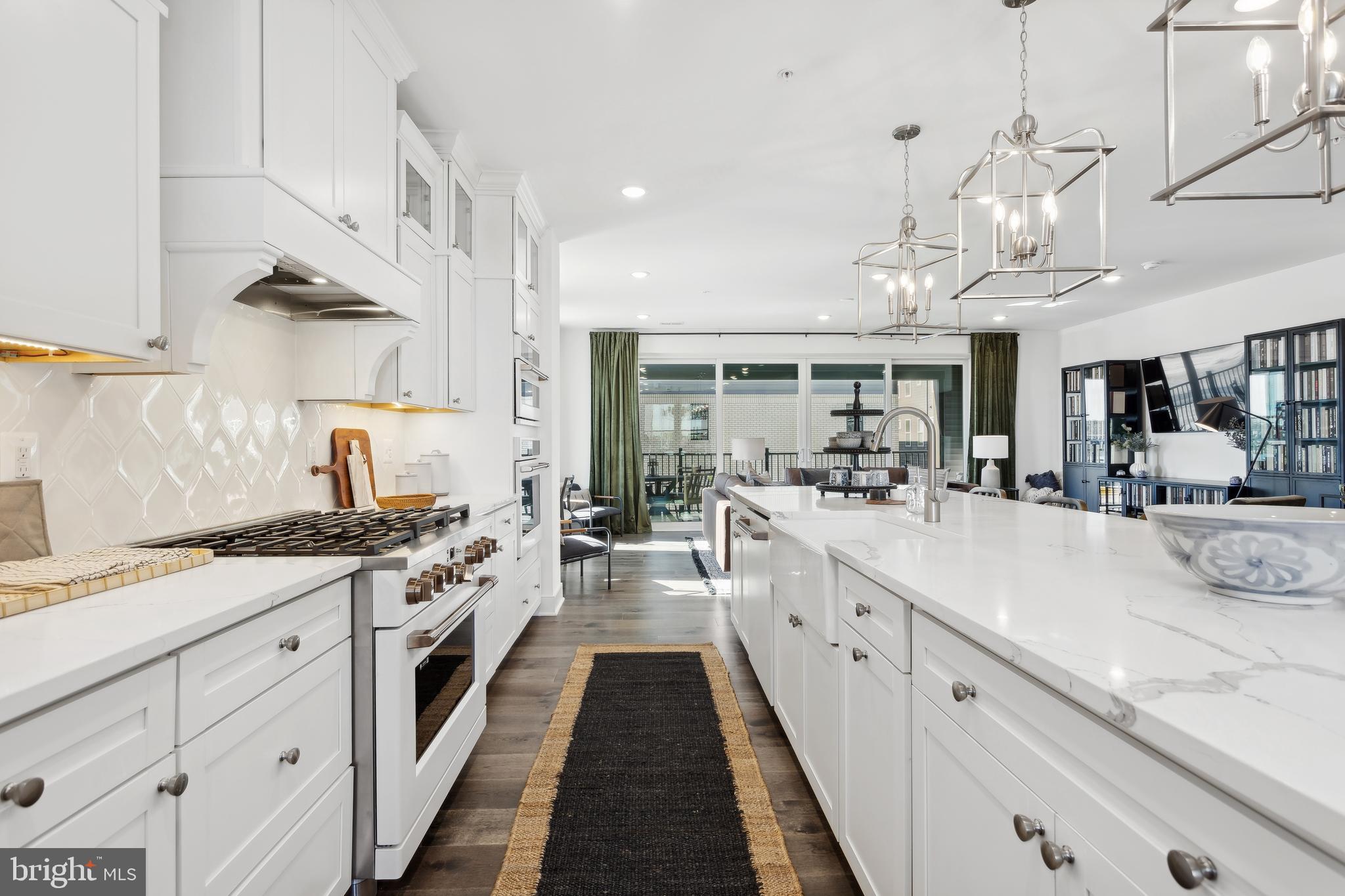LOCKE LANDING - Residential