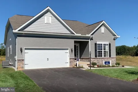 2403 N Heron Circle, New Castle, DE MLS: DENC2074644