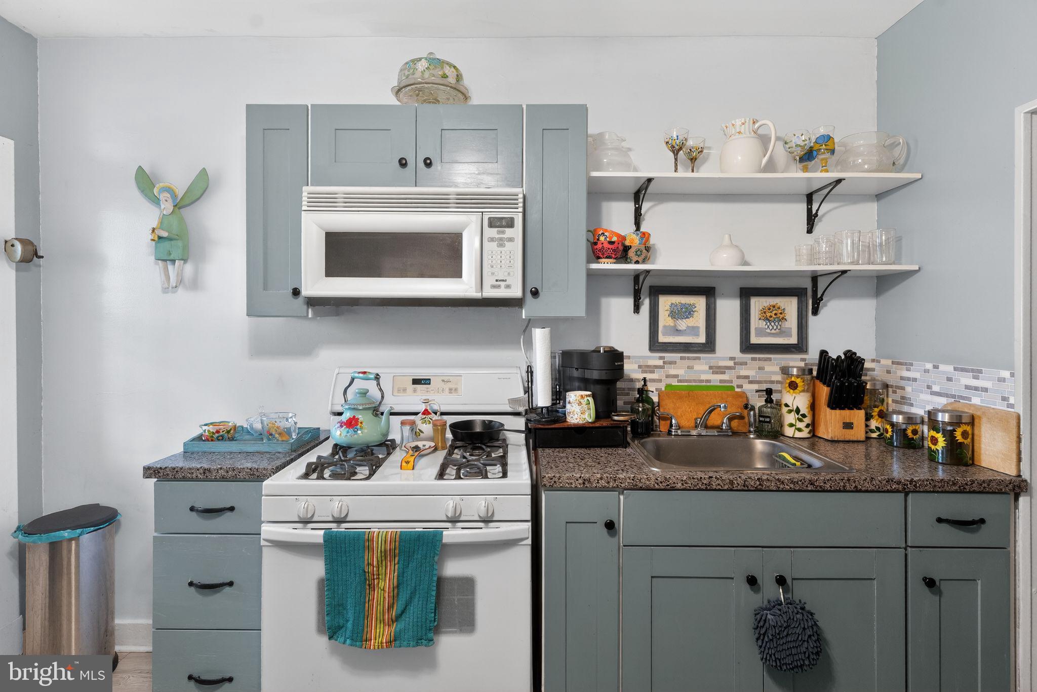 HAMPDEN HISTORIC DISTRICT - Residential