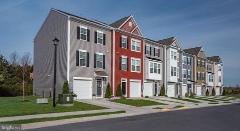 Photo of 114 Metcalf Ter, WINCHESTER, VA 22602 (MLS # VAFV2040790)