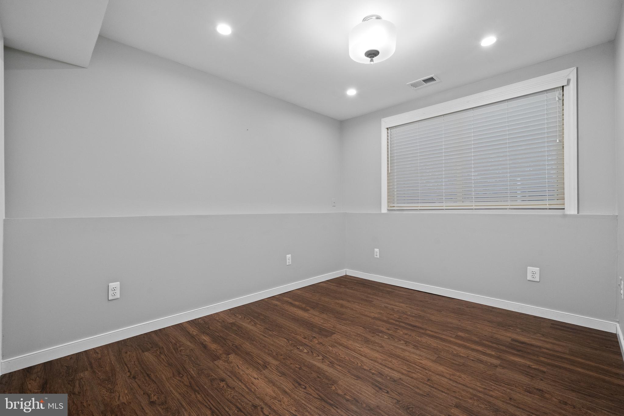 HUNTERS CREEK - Residential