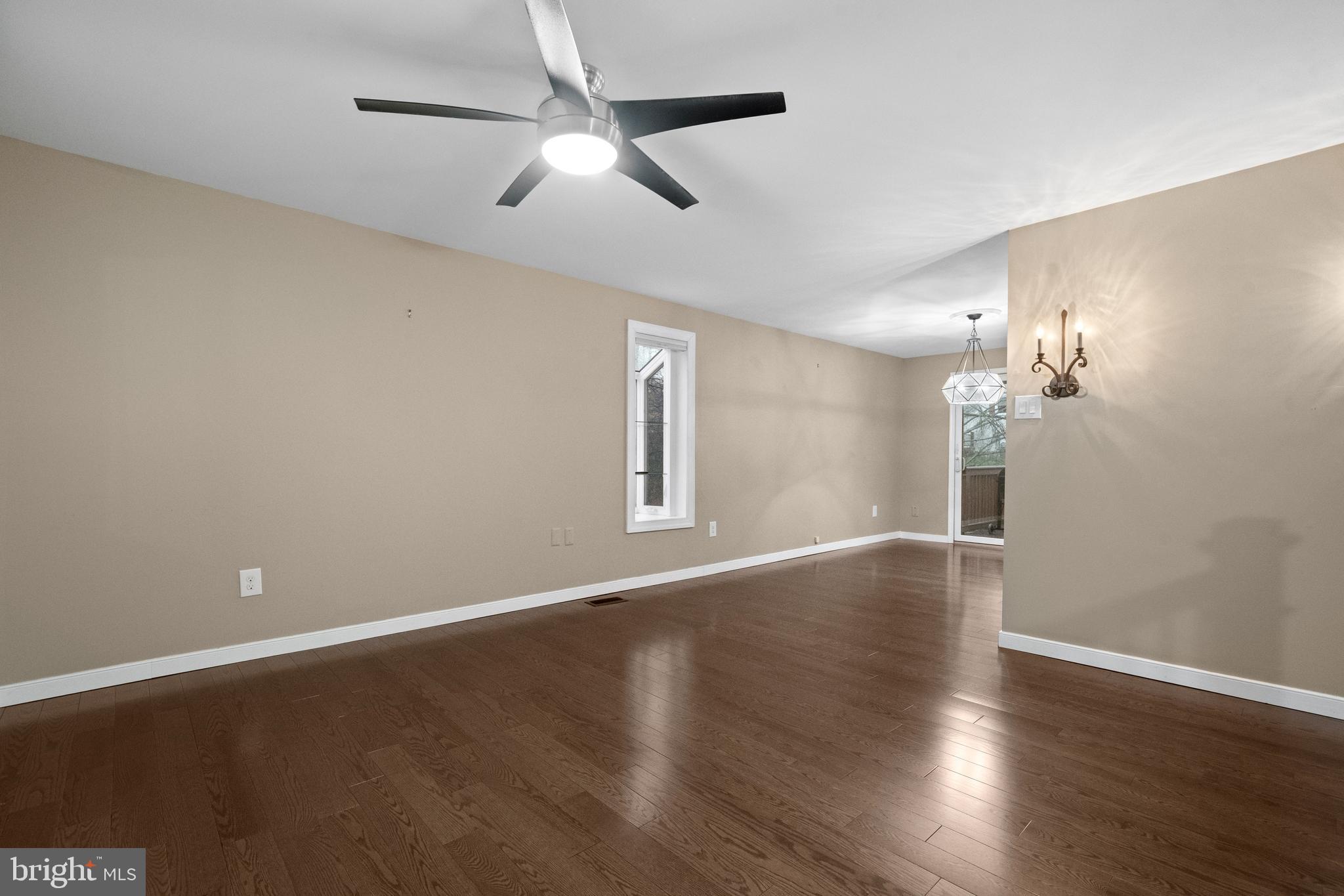 HUNTERS CREEK - Residential