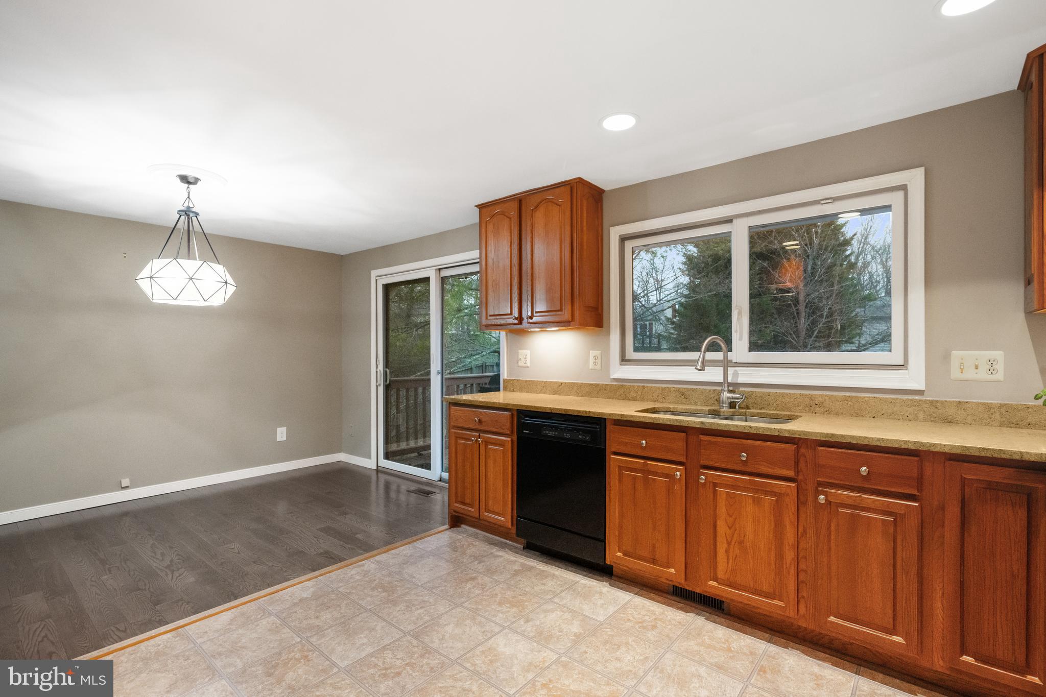 HUNTERS CREEK - Residential