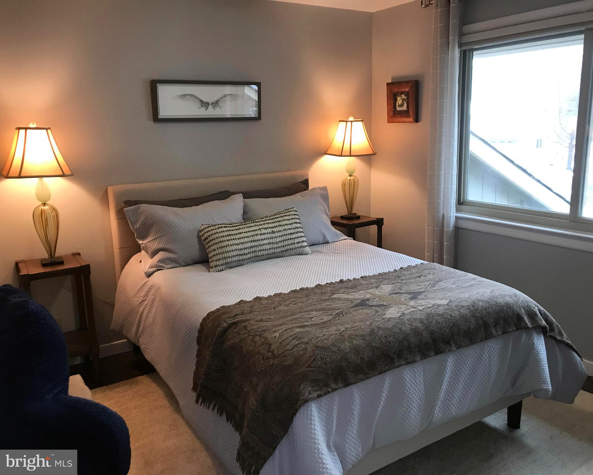 HUNTERS CREEK - Residential