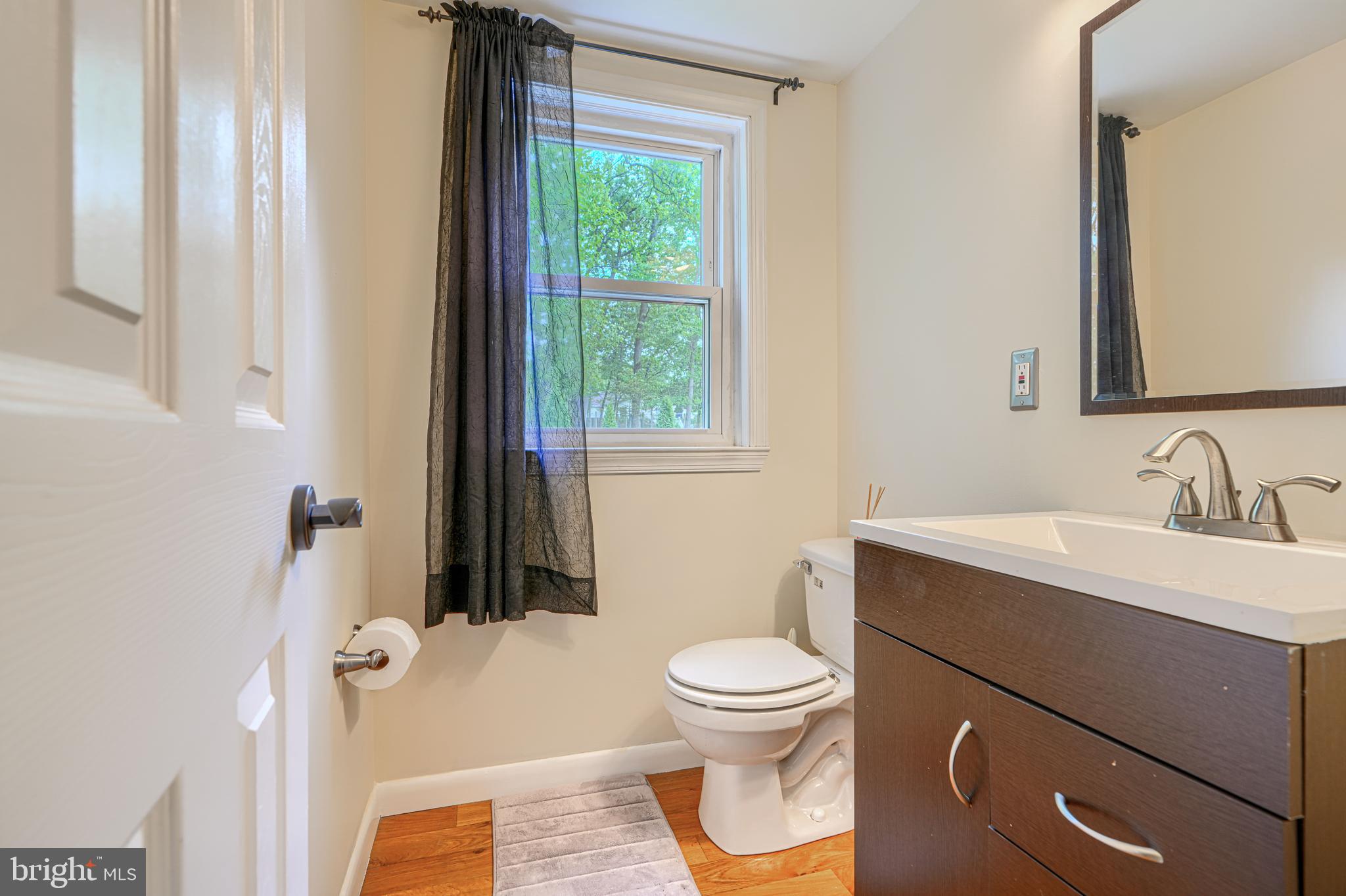 EDMUNDS HILL - Residential