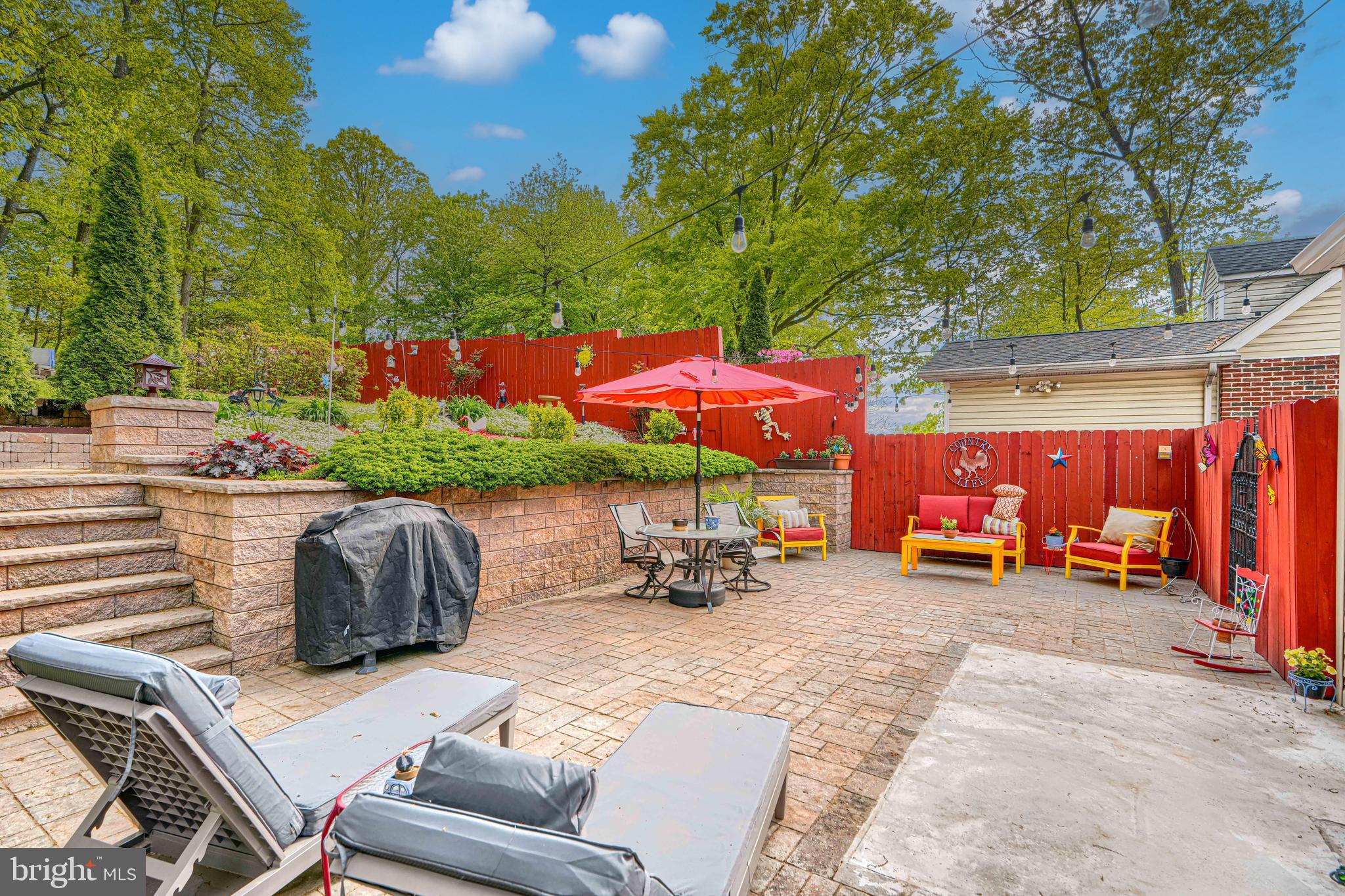 EDMUNDS HILL - Residential