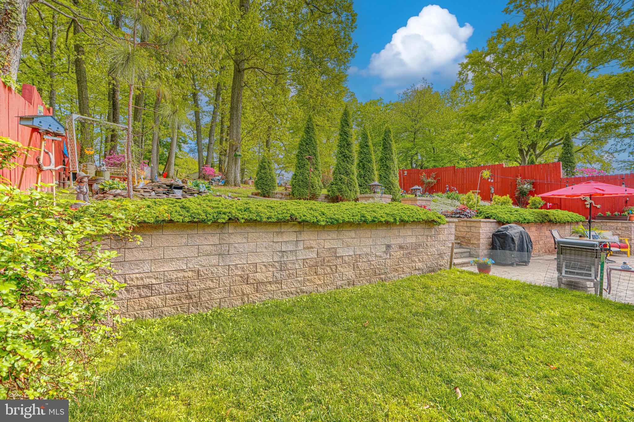 EDMUNDS HILL - Residential
