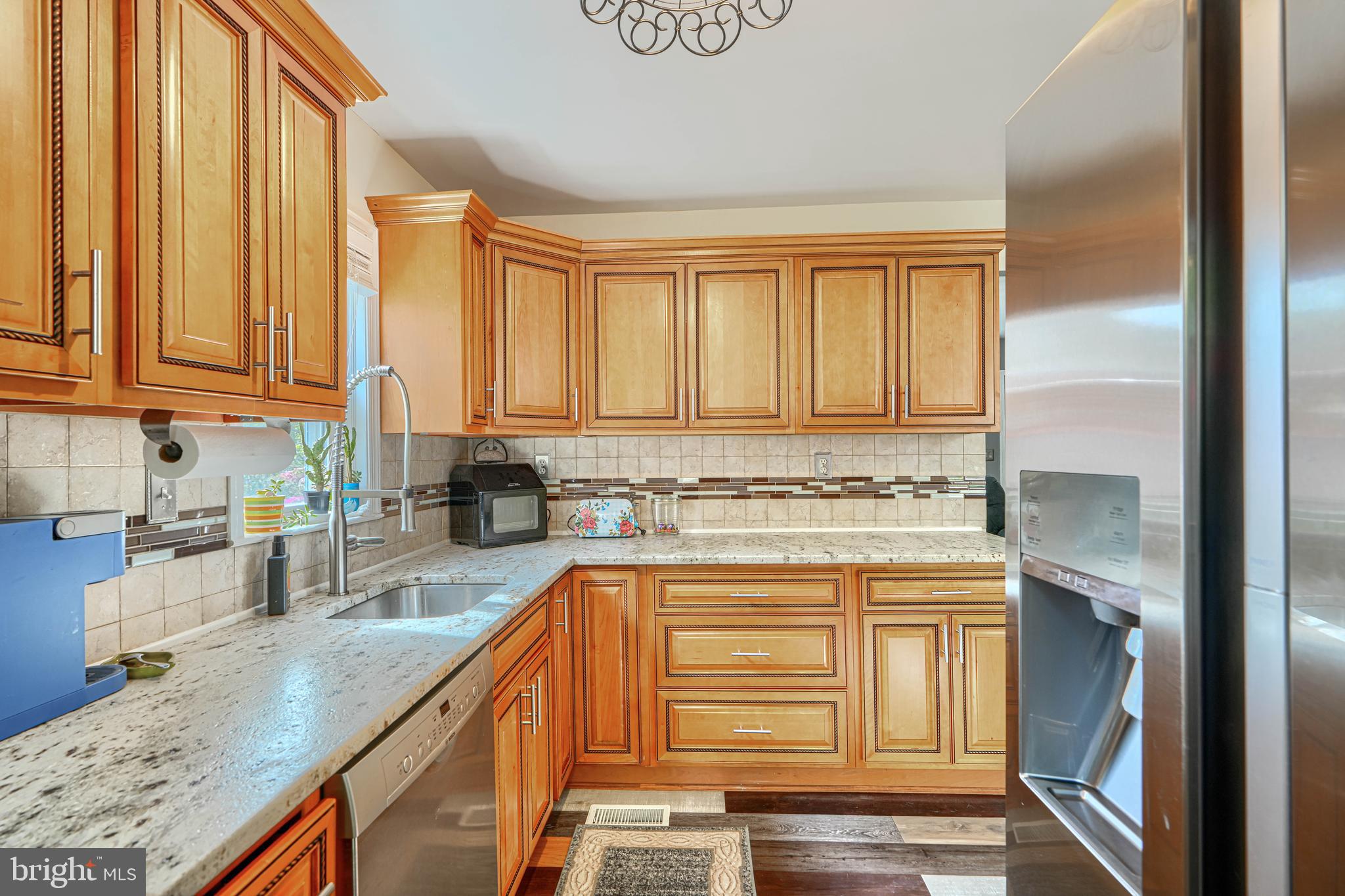 EDMUNDS HILL - Residential