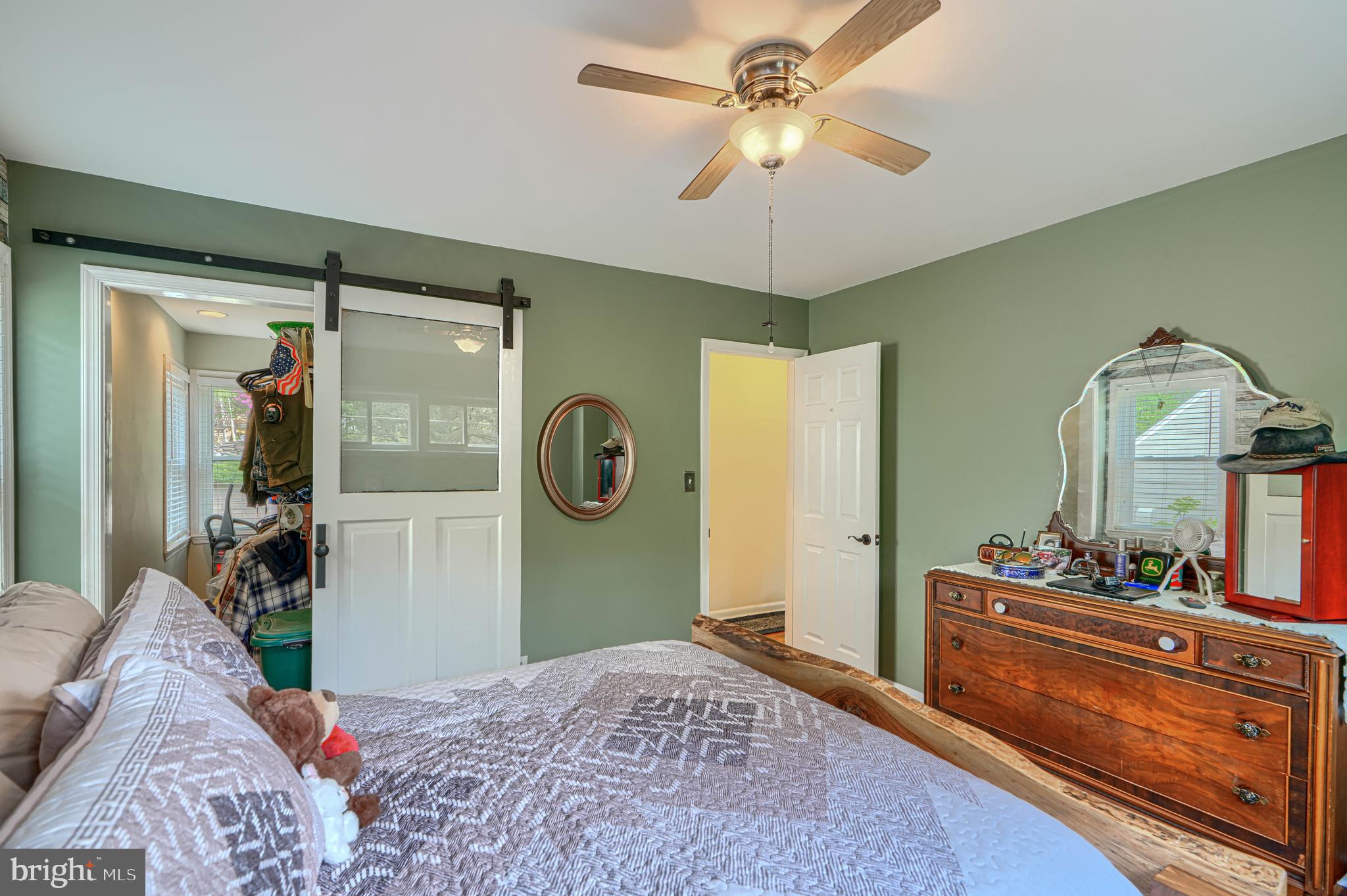 EDMUNDS HILL - Residential