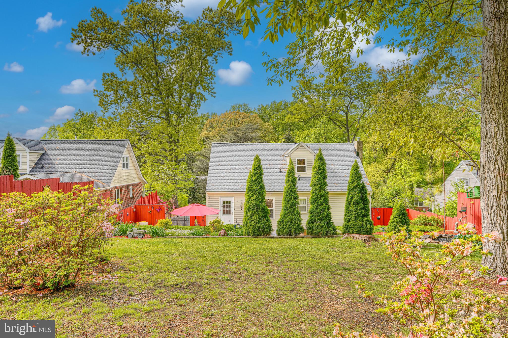 EDMUNDS HILL - Residential