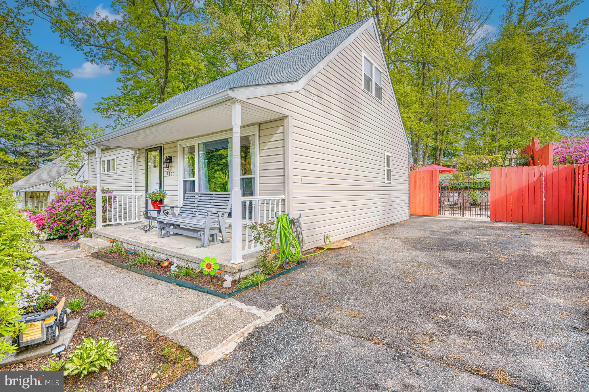 EDMUNDS HILL - Residential
