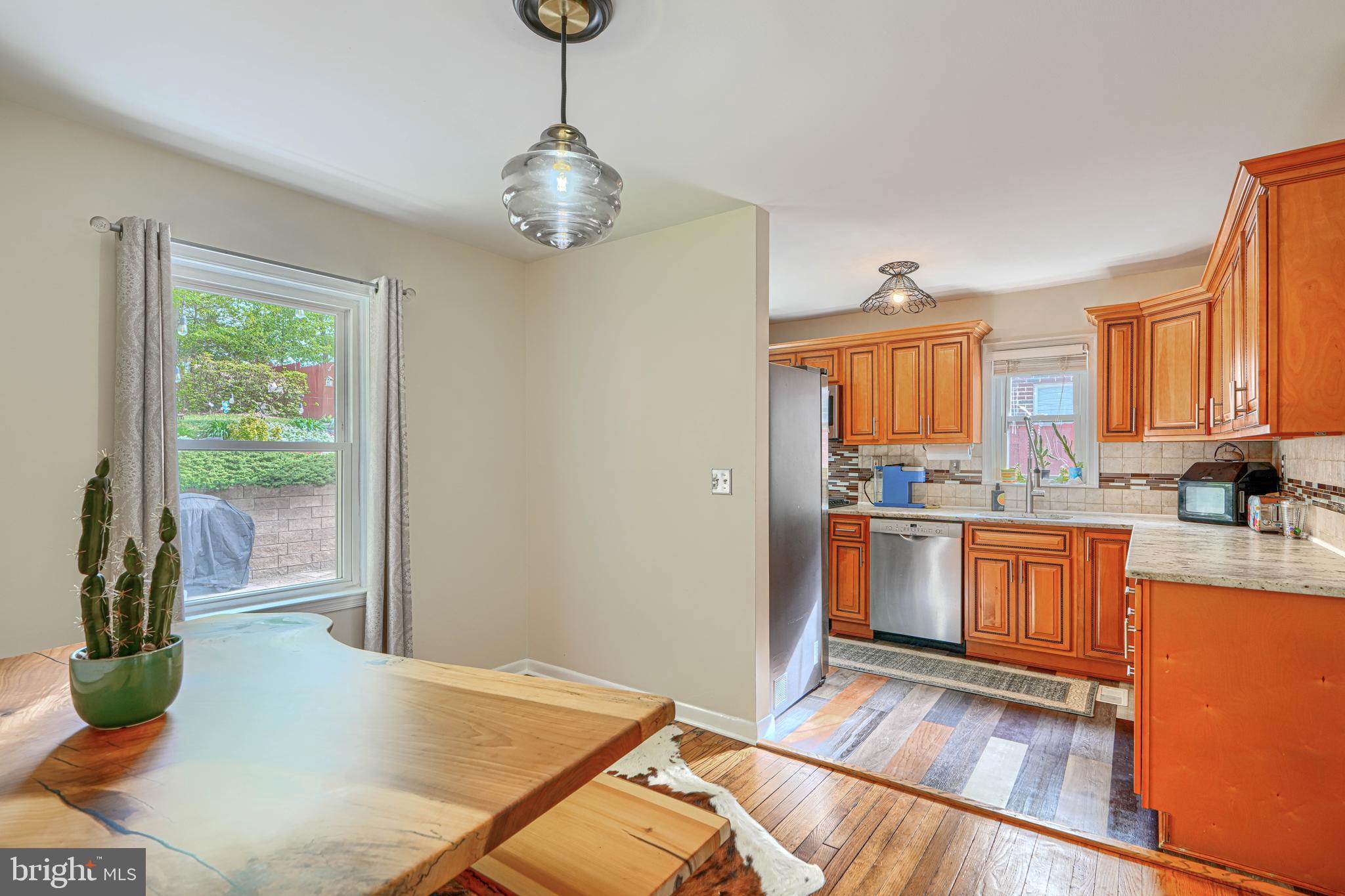 EDMUNDS HILL - Residential