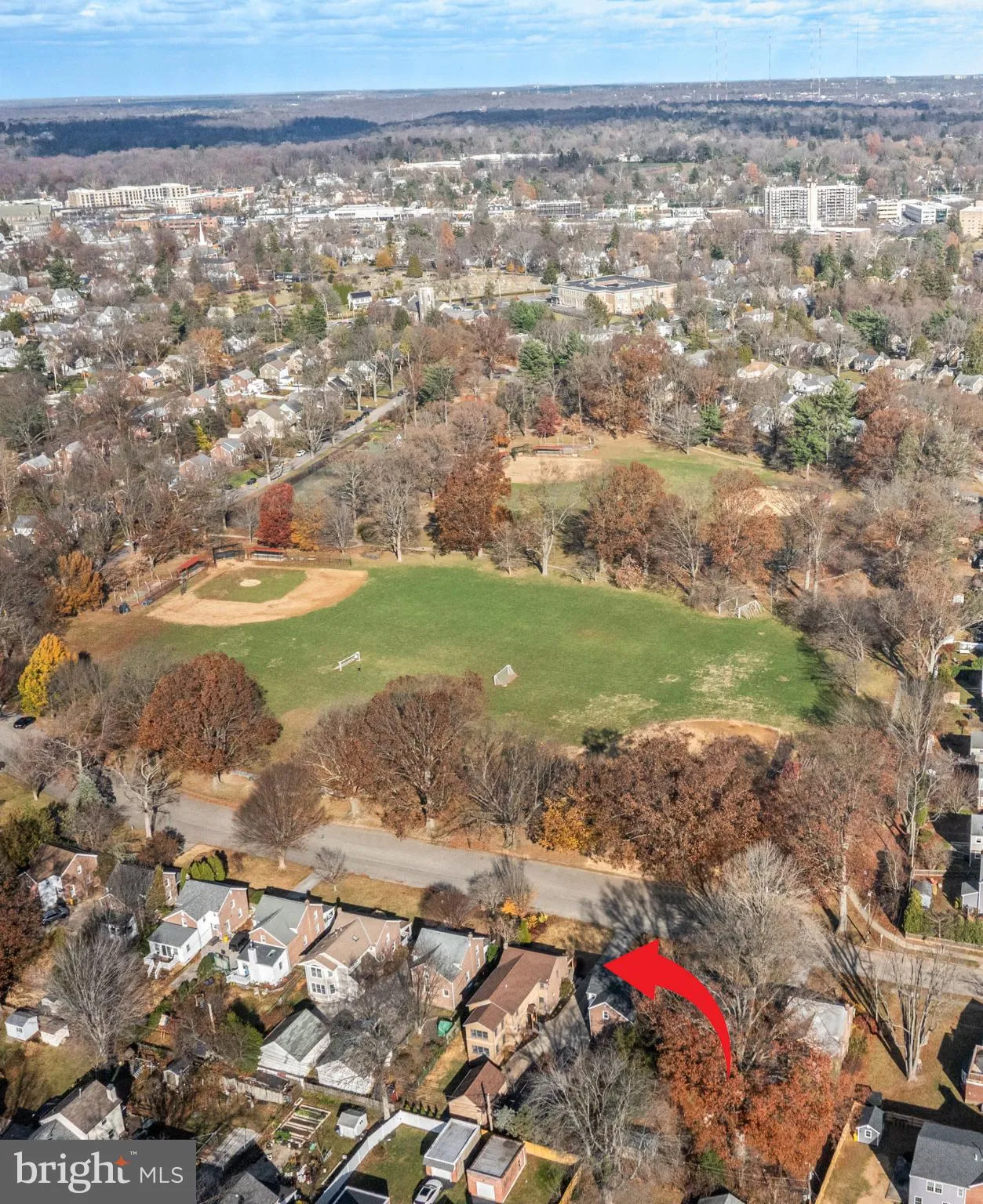 Ardmore, Pennsylvania 19003, United States, 4 Bedrooms Bedrooms, ,4 BathroomsBathrooms,Residential,Contingent,251056