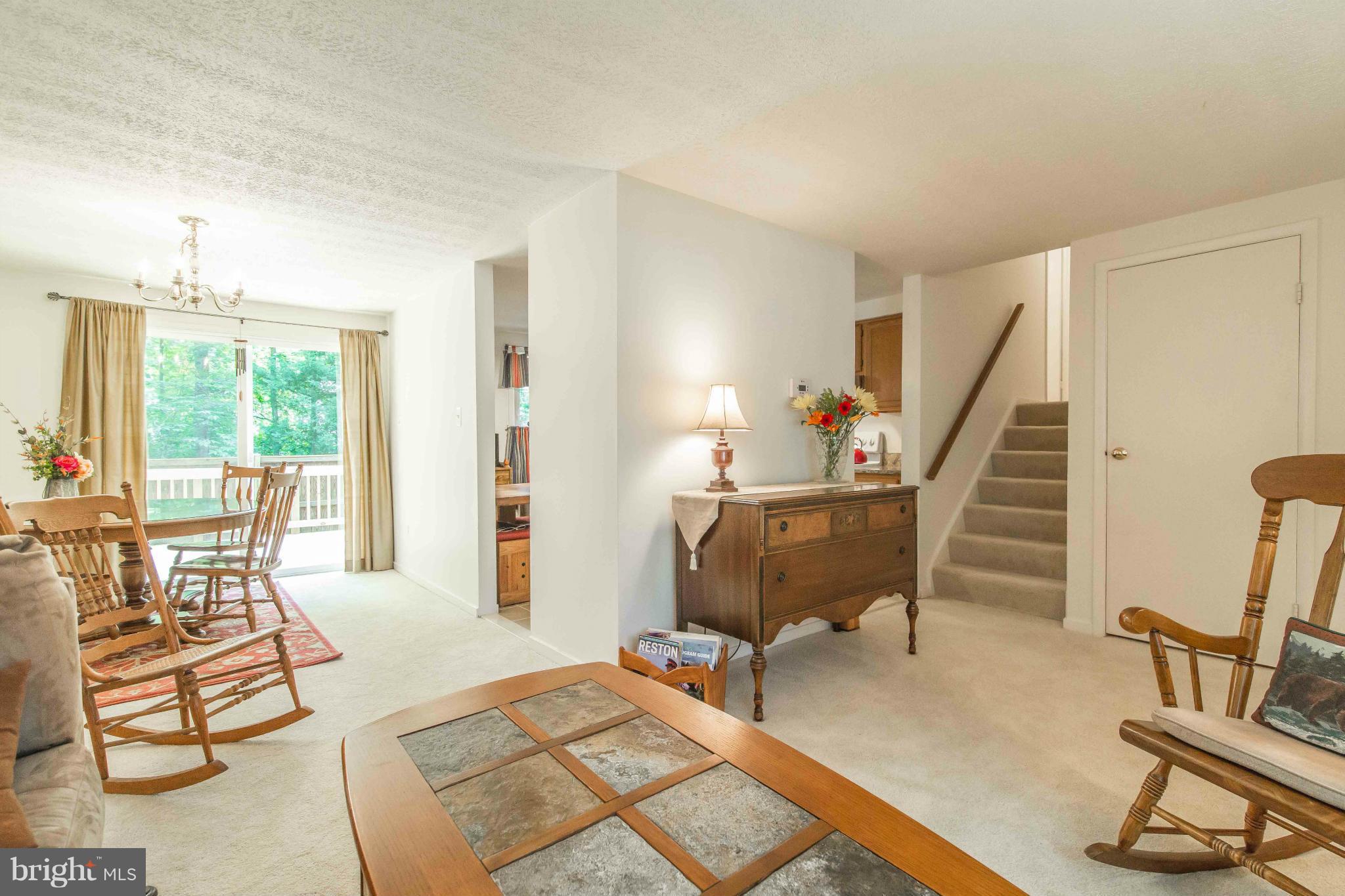 RESTON - Residential