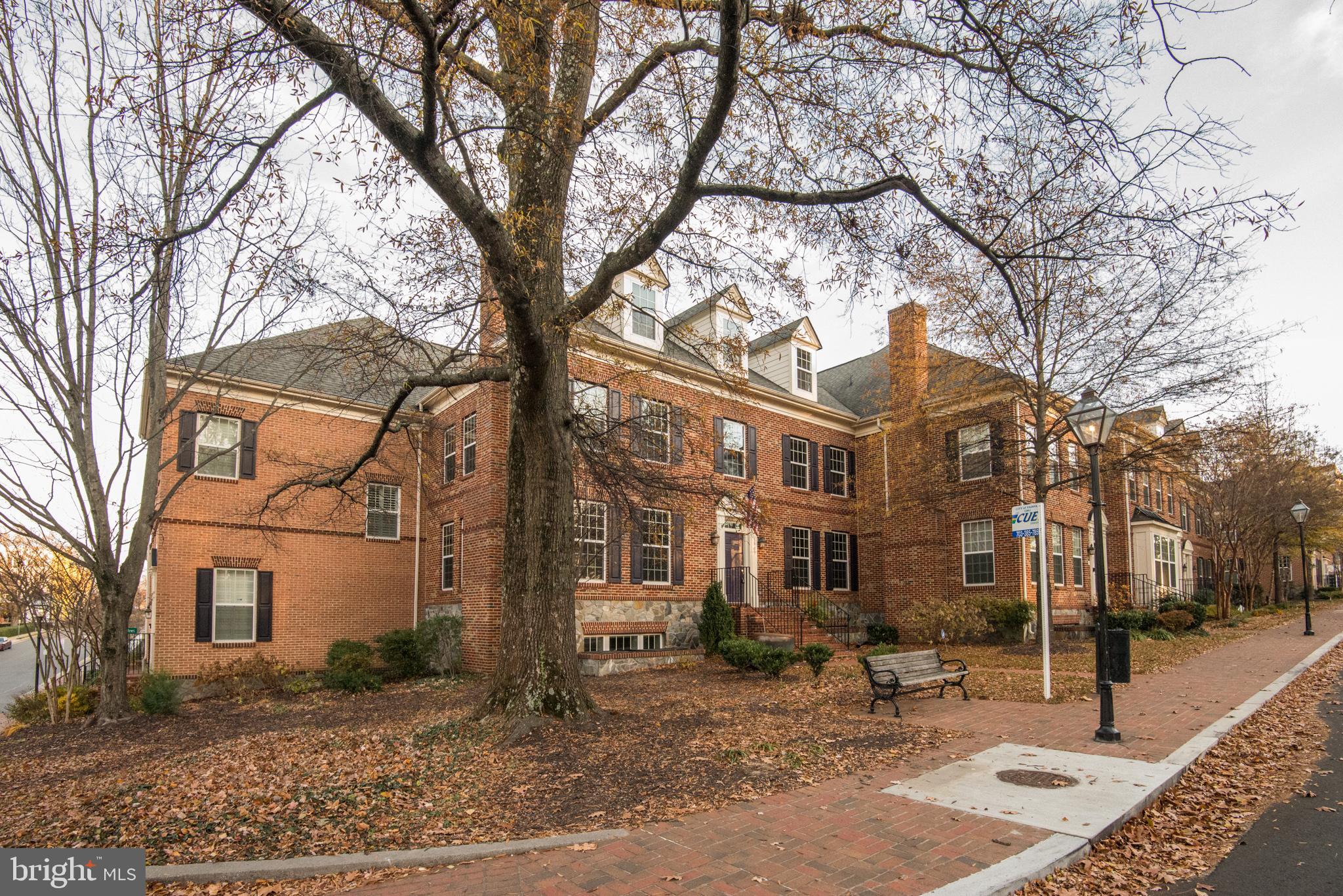 MADISON MEWS - Residential