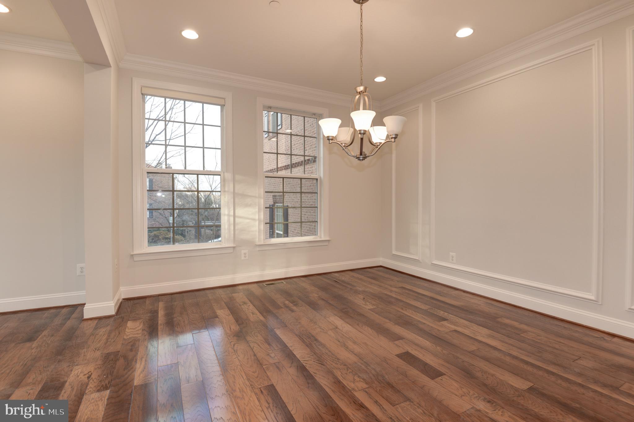 MADISON MEWS - Residential