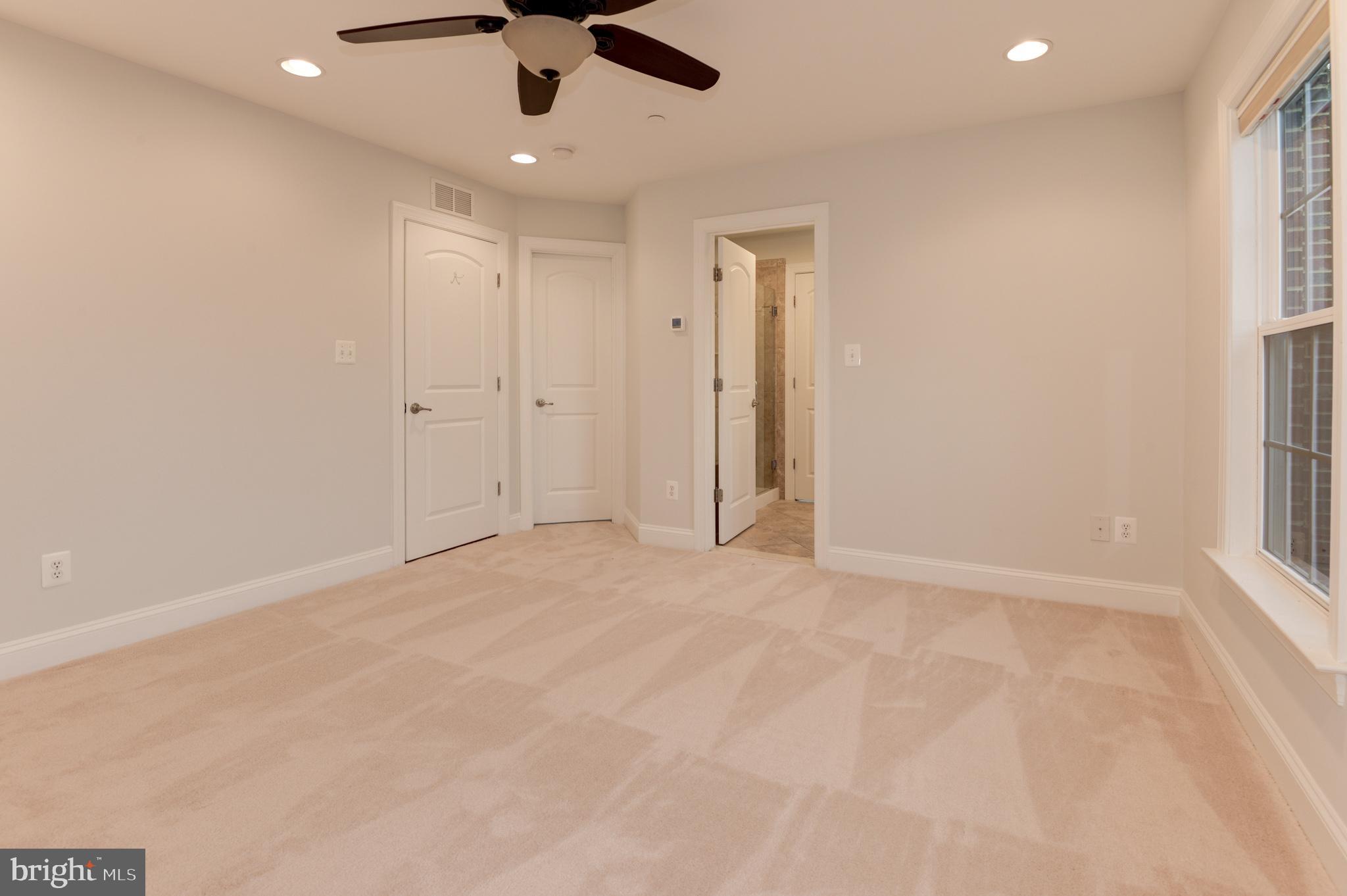 MADISON MEWS - Residential