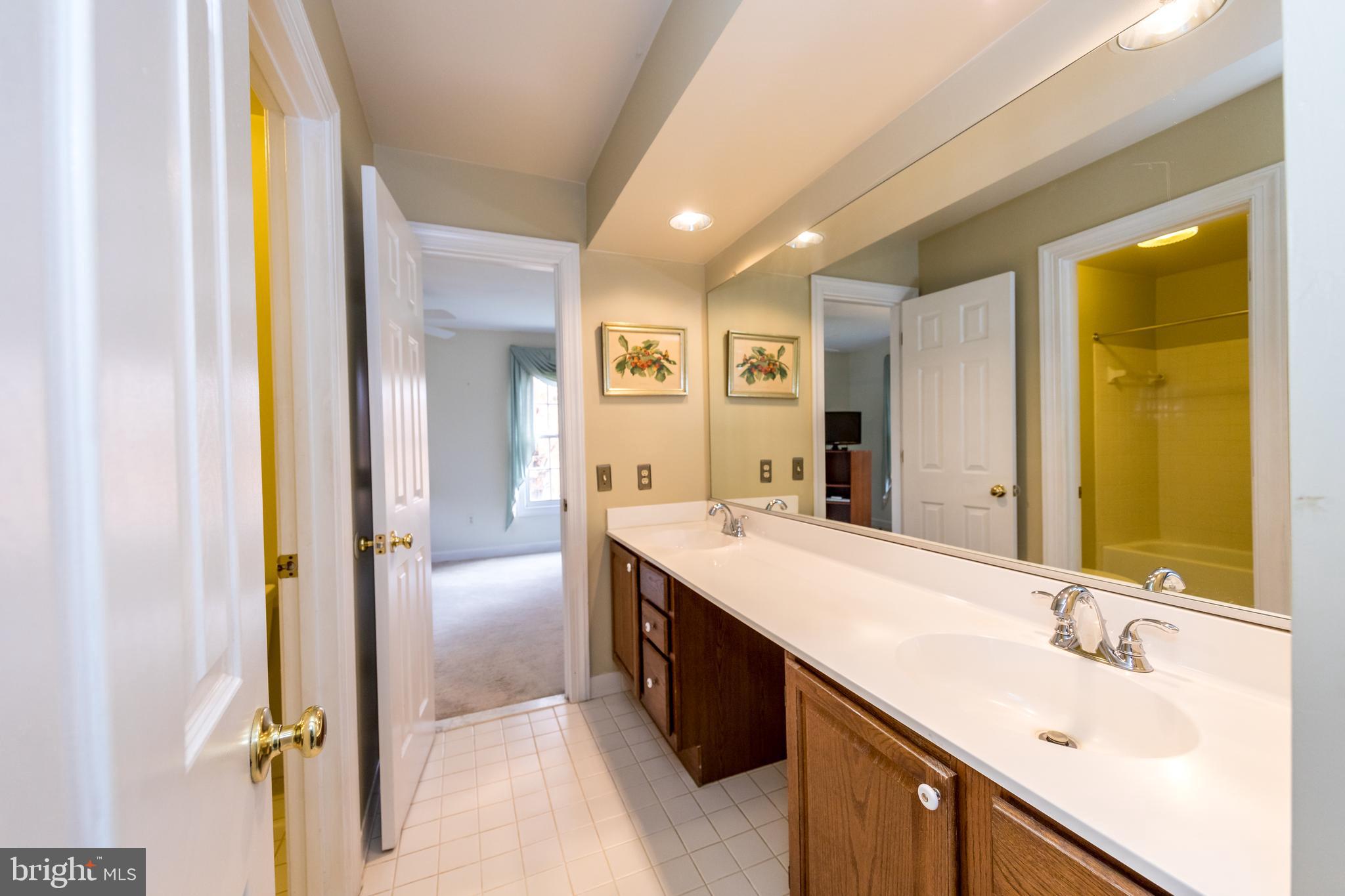 CAMPUS HILLS FARMS - Residential