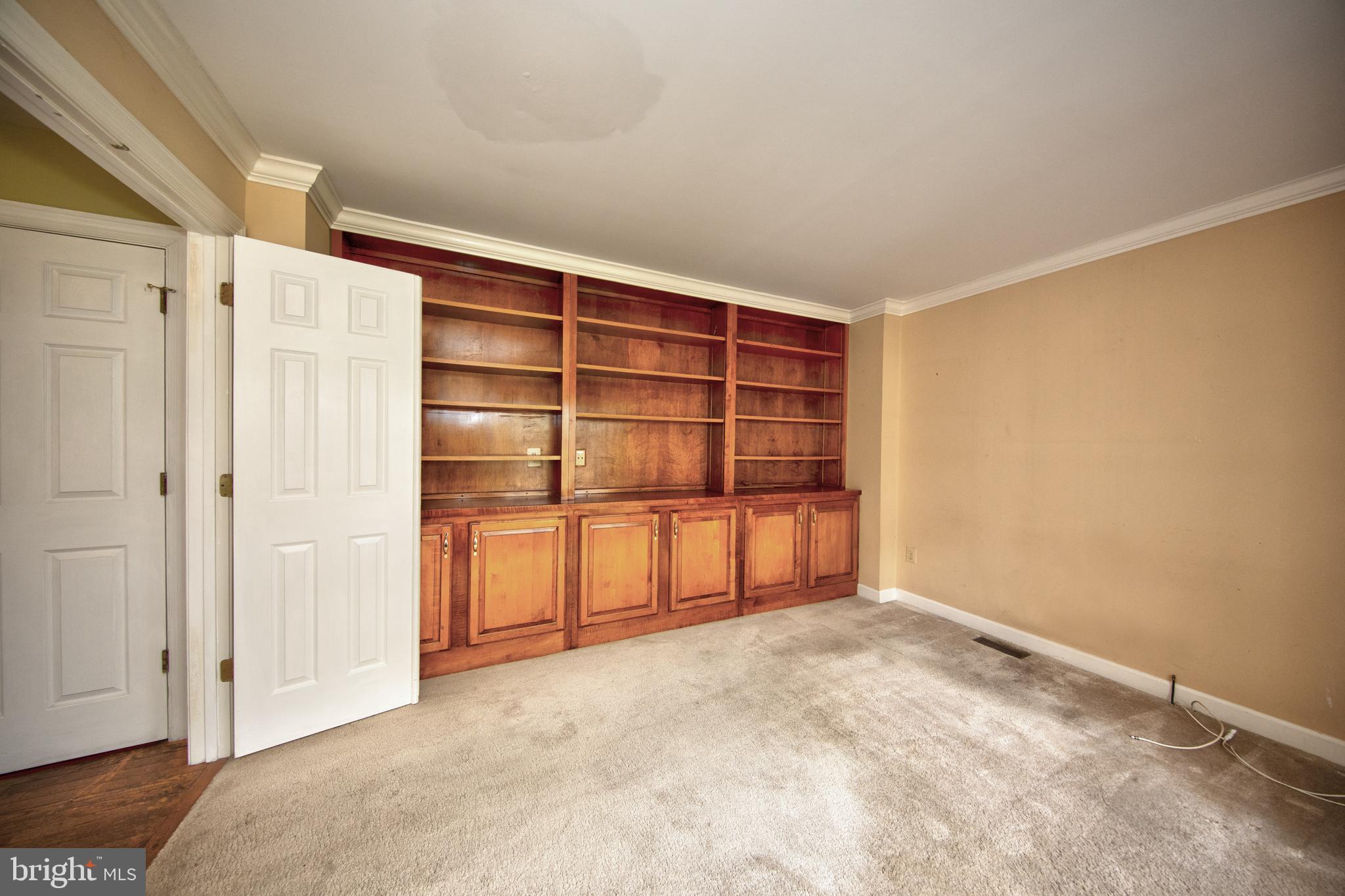 CAMPUS HILLS FARMS - Residential