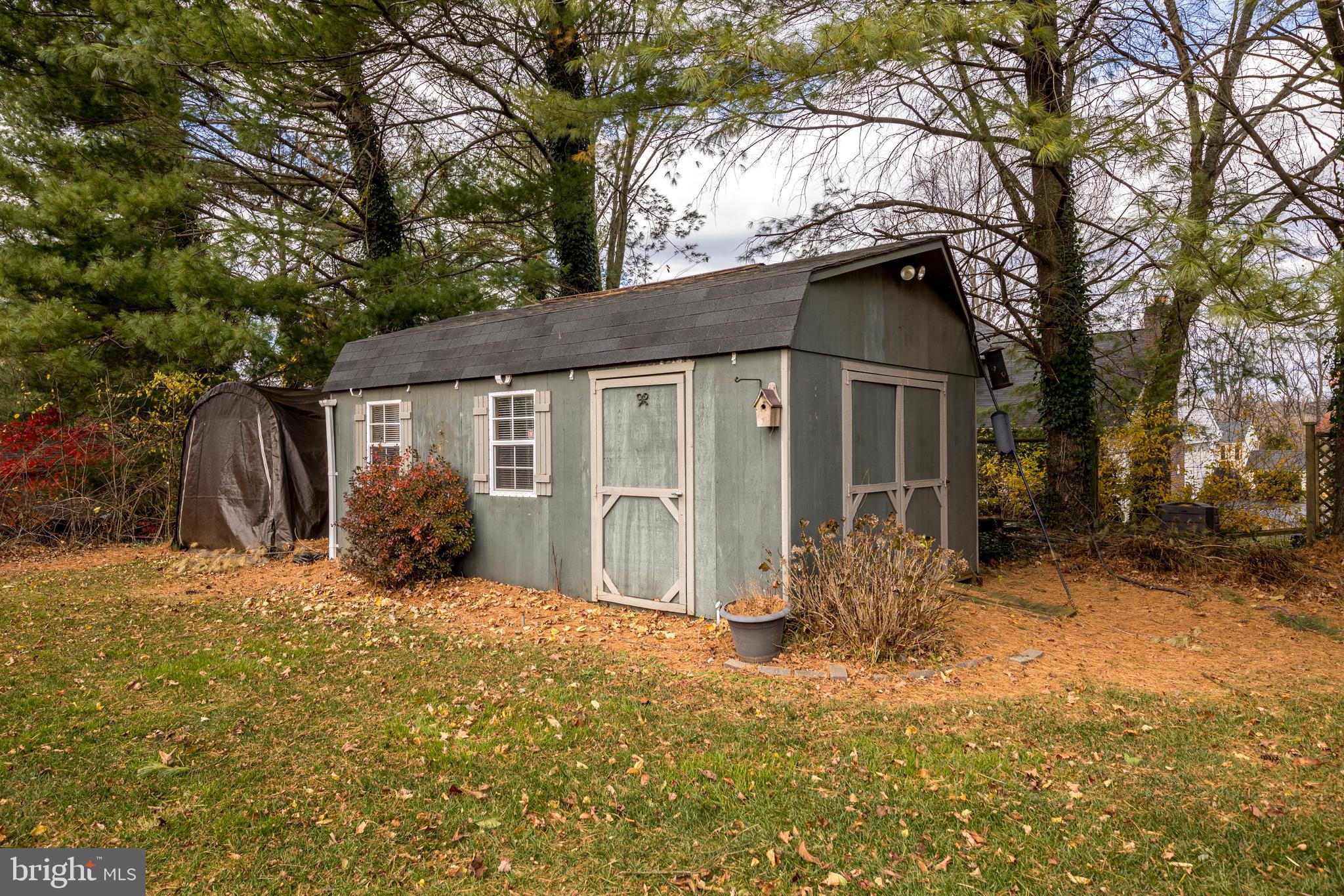 CAMPUS HILLS FARMS - Residential