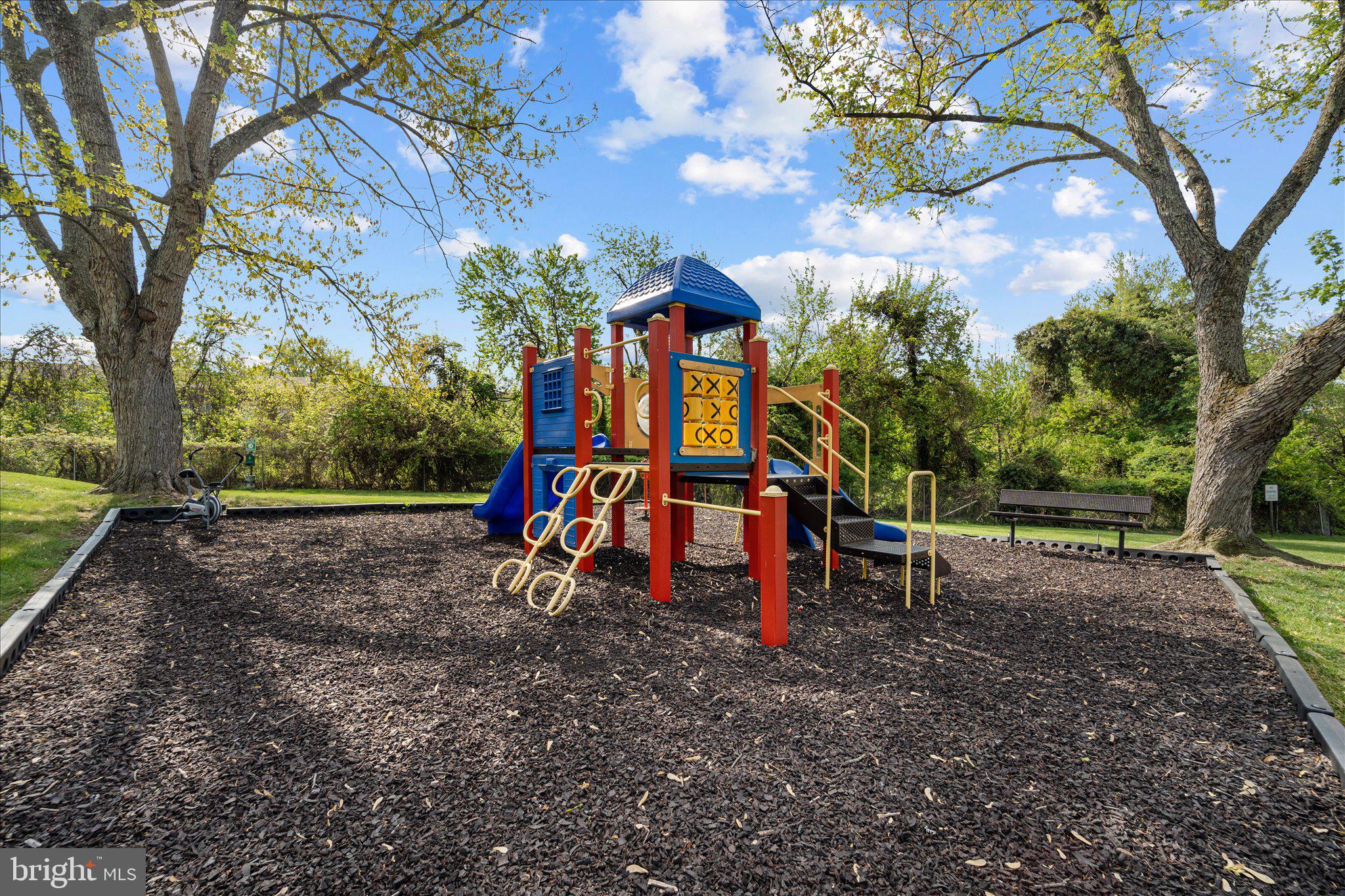 HUNTCREST - Residential