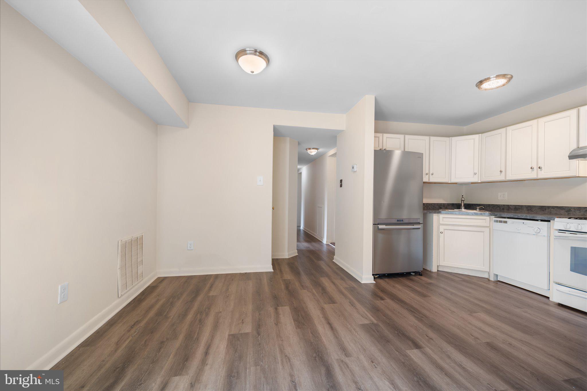 HUNTCREST - Residential