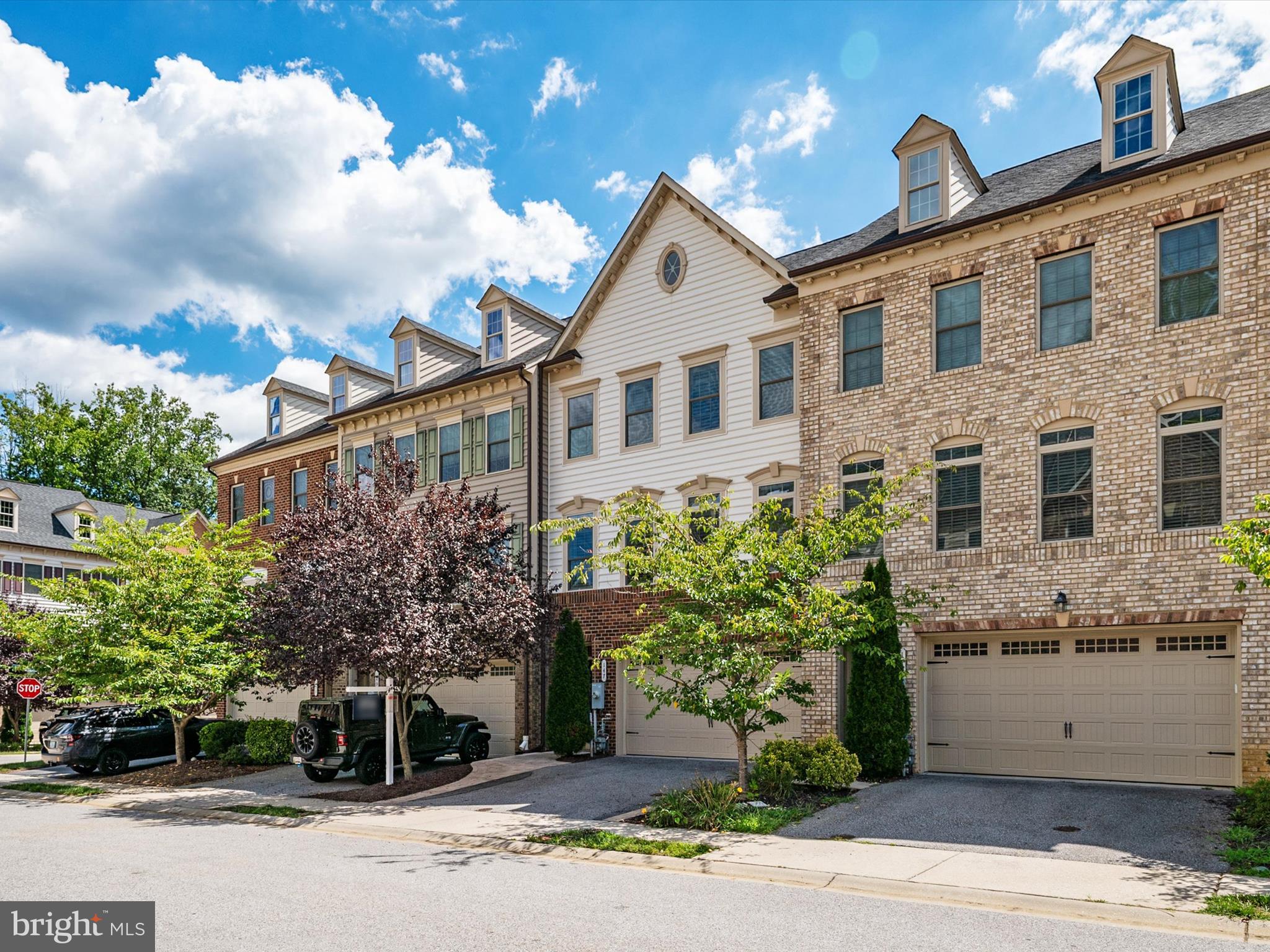 147 MERRIMACK WAY