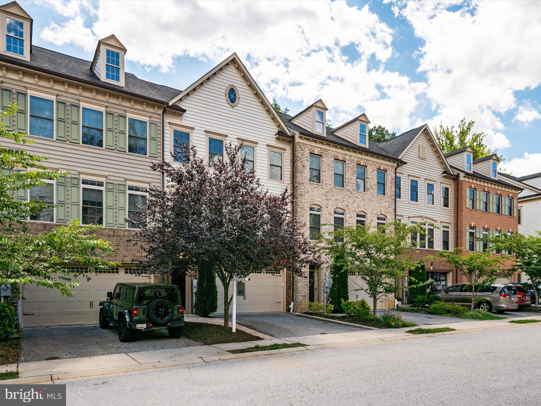 147 MERRIMACK WAY
