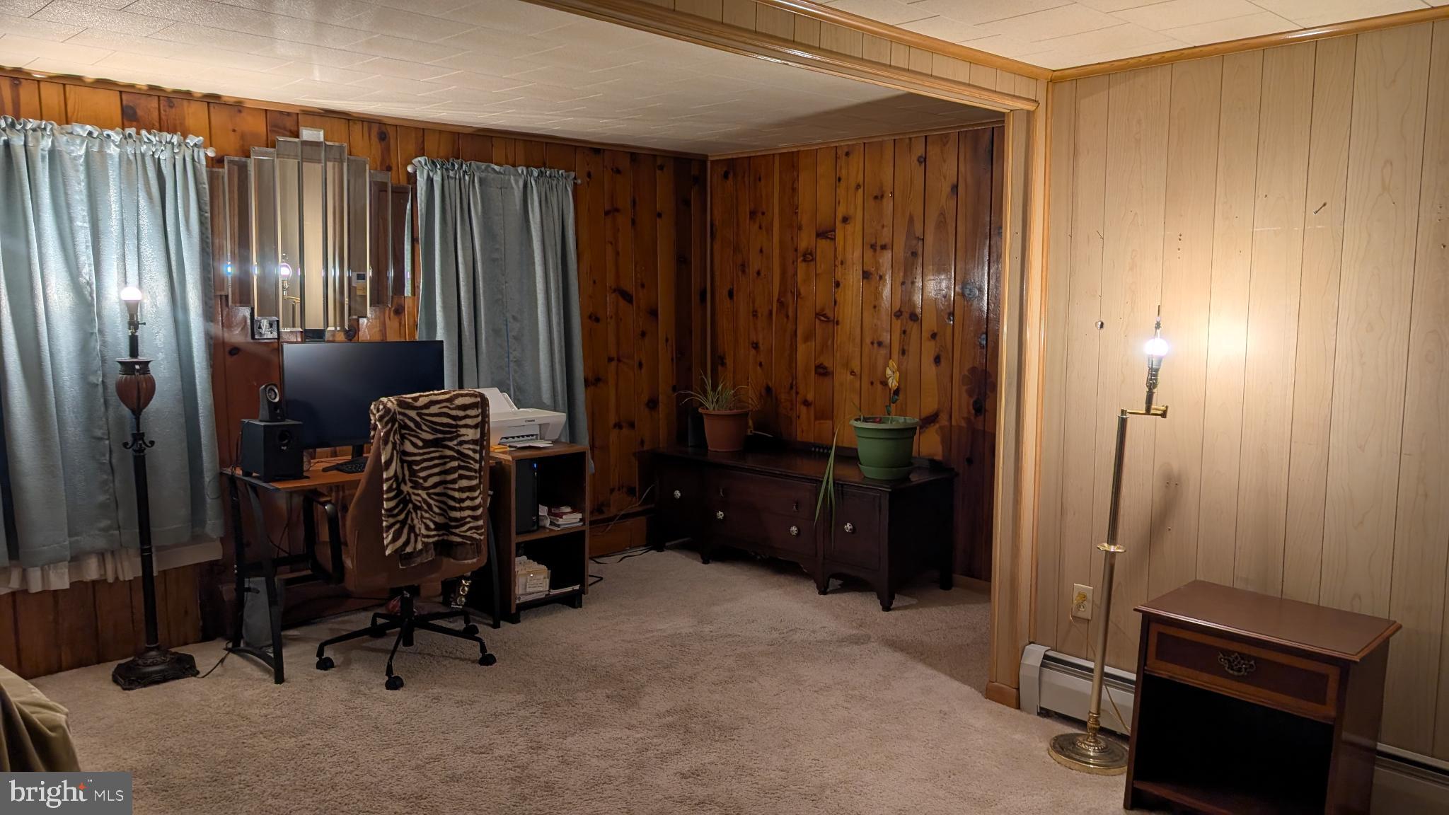 WILLIAMSTOWN - Residential