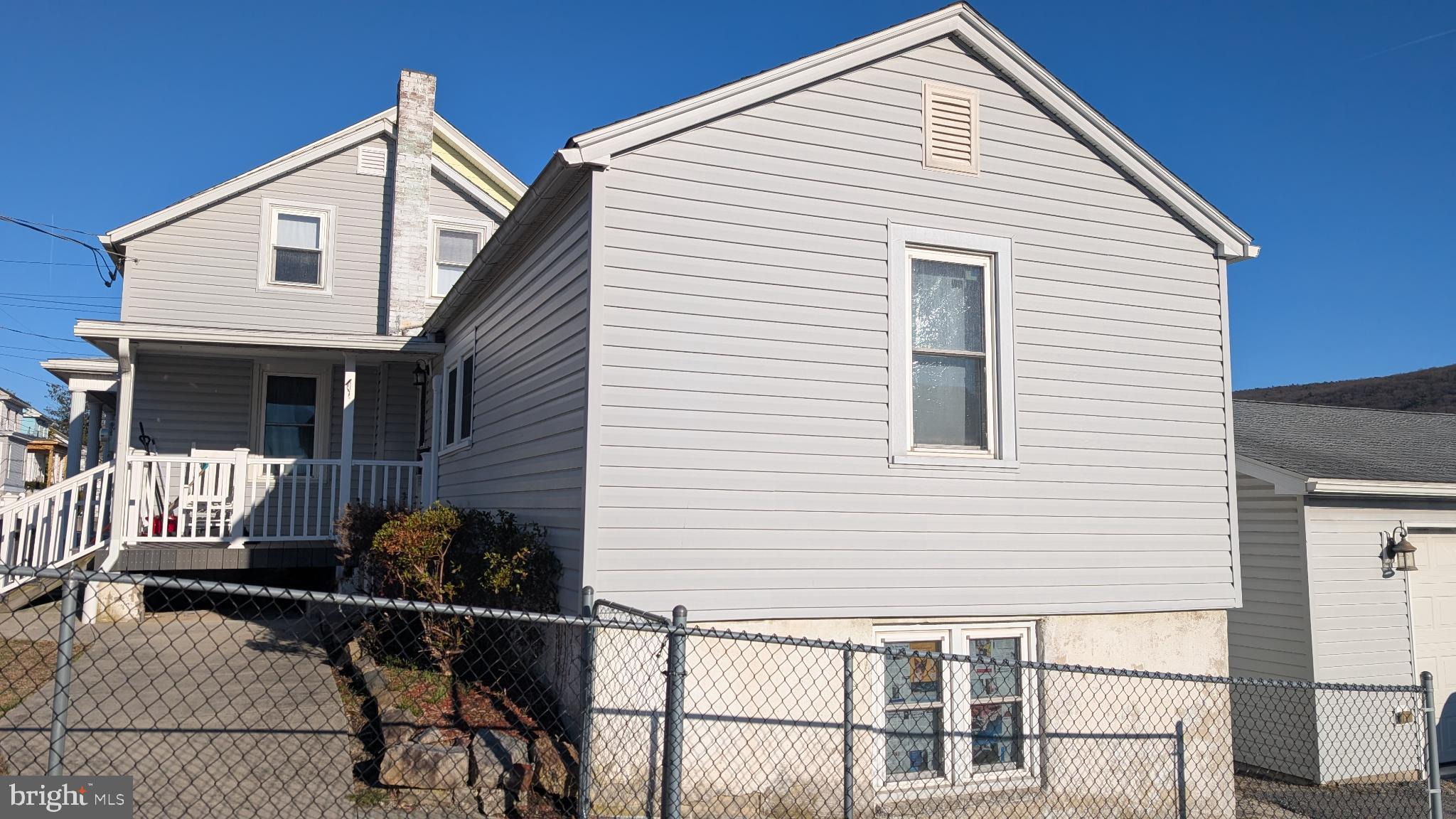 WILLIAMSTOWN - Residential