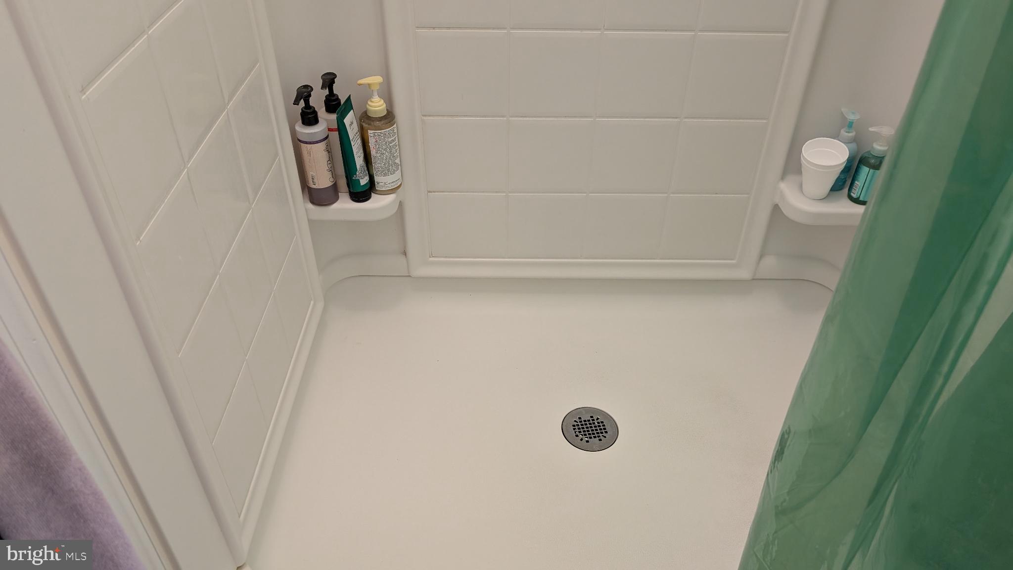 WILLIAMSTOWN - Residential