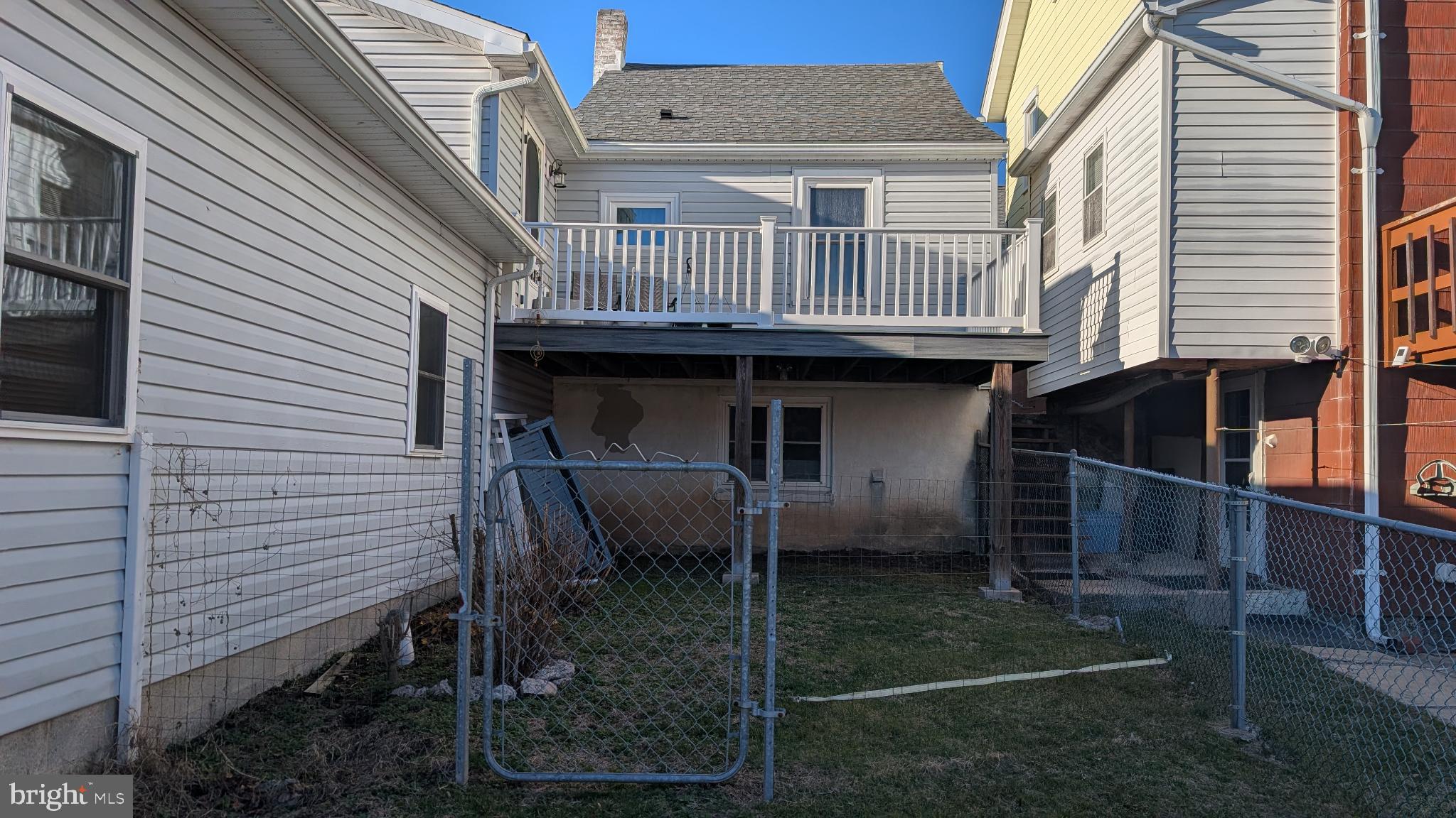 WILLIAMSTOWN - Residential