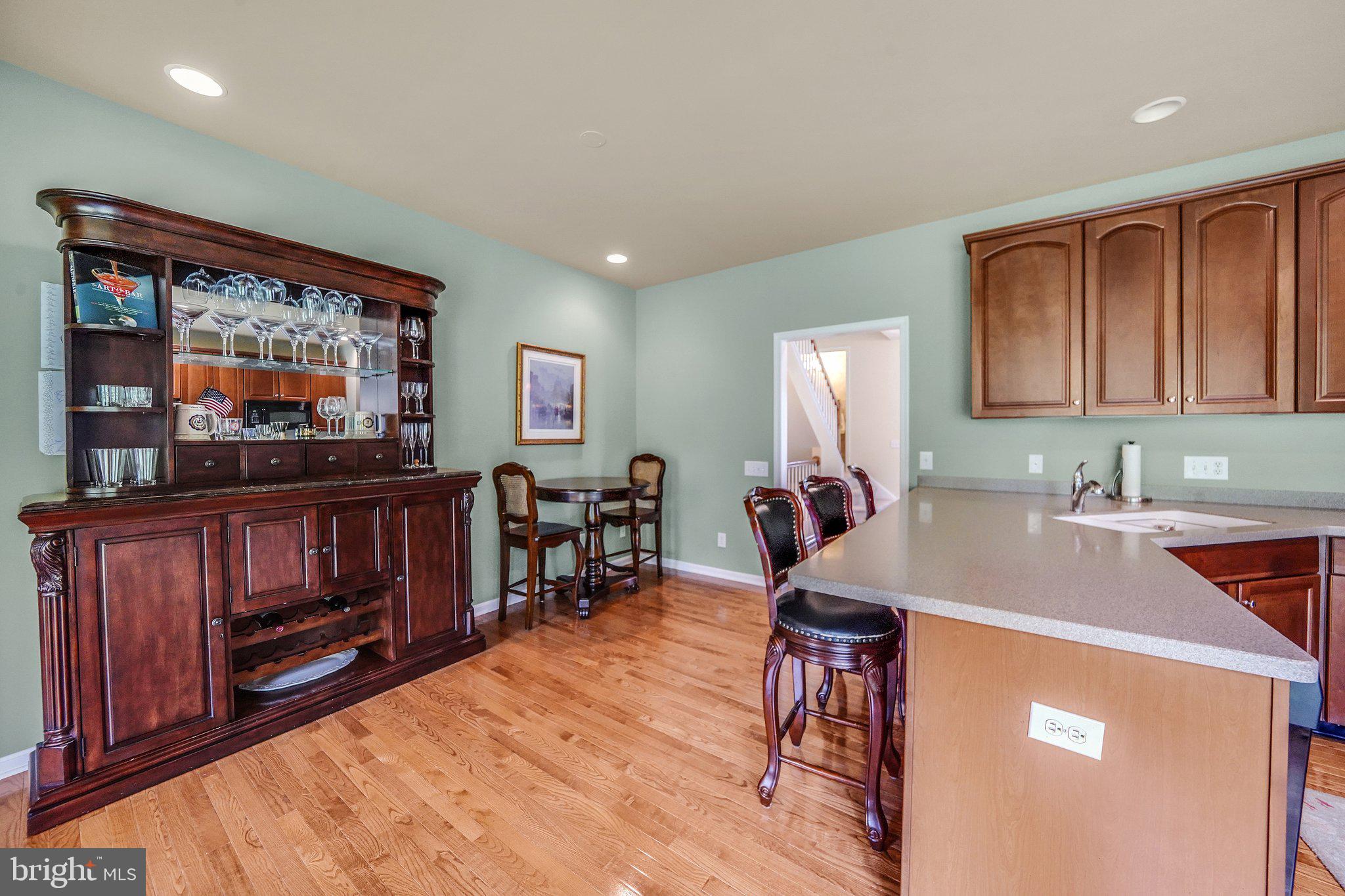 LONGFORD CROSSING - Residential