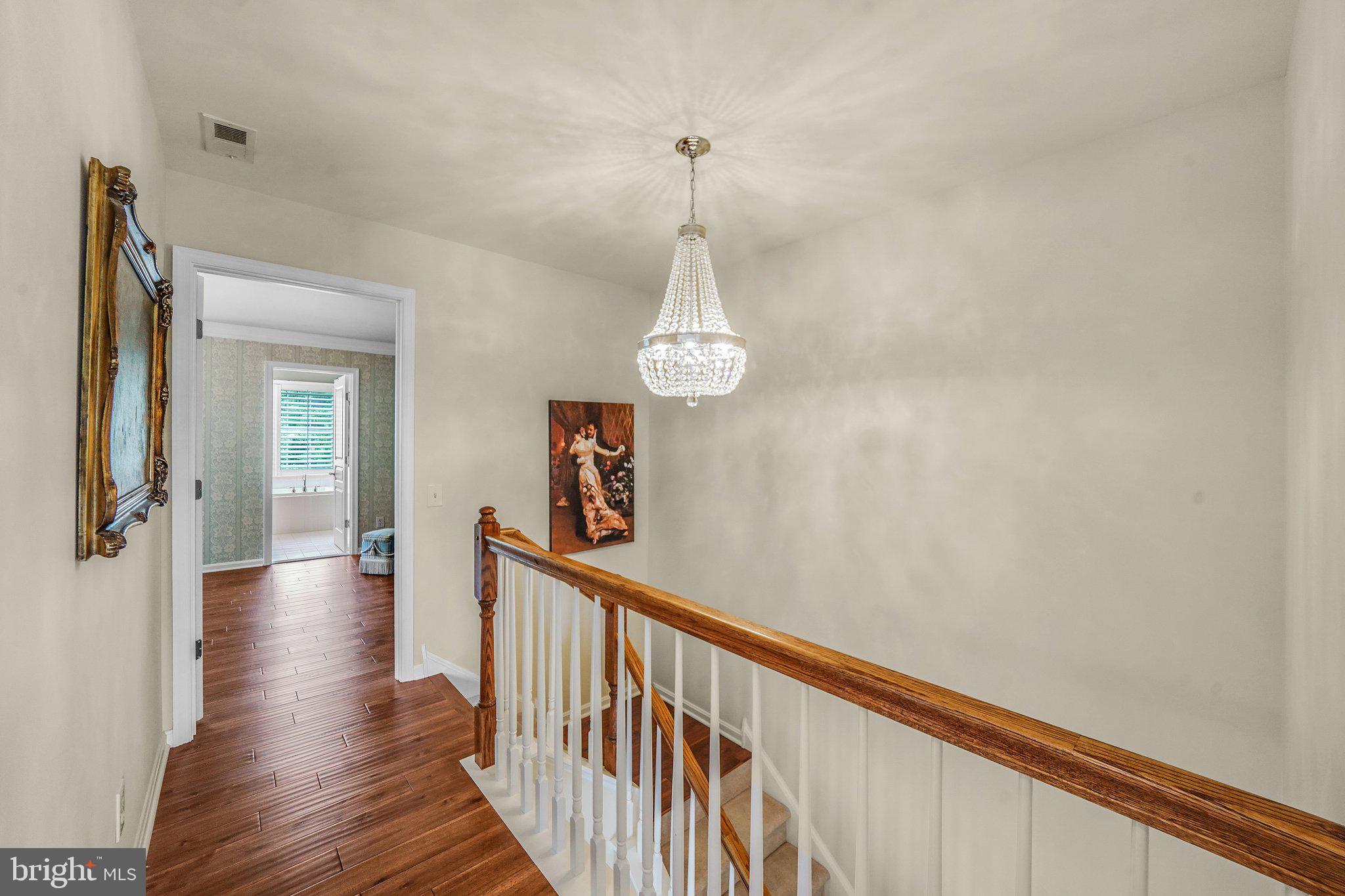 LONGFORD CROSSING - Residential