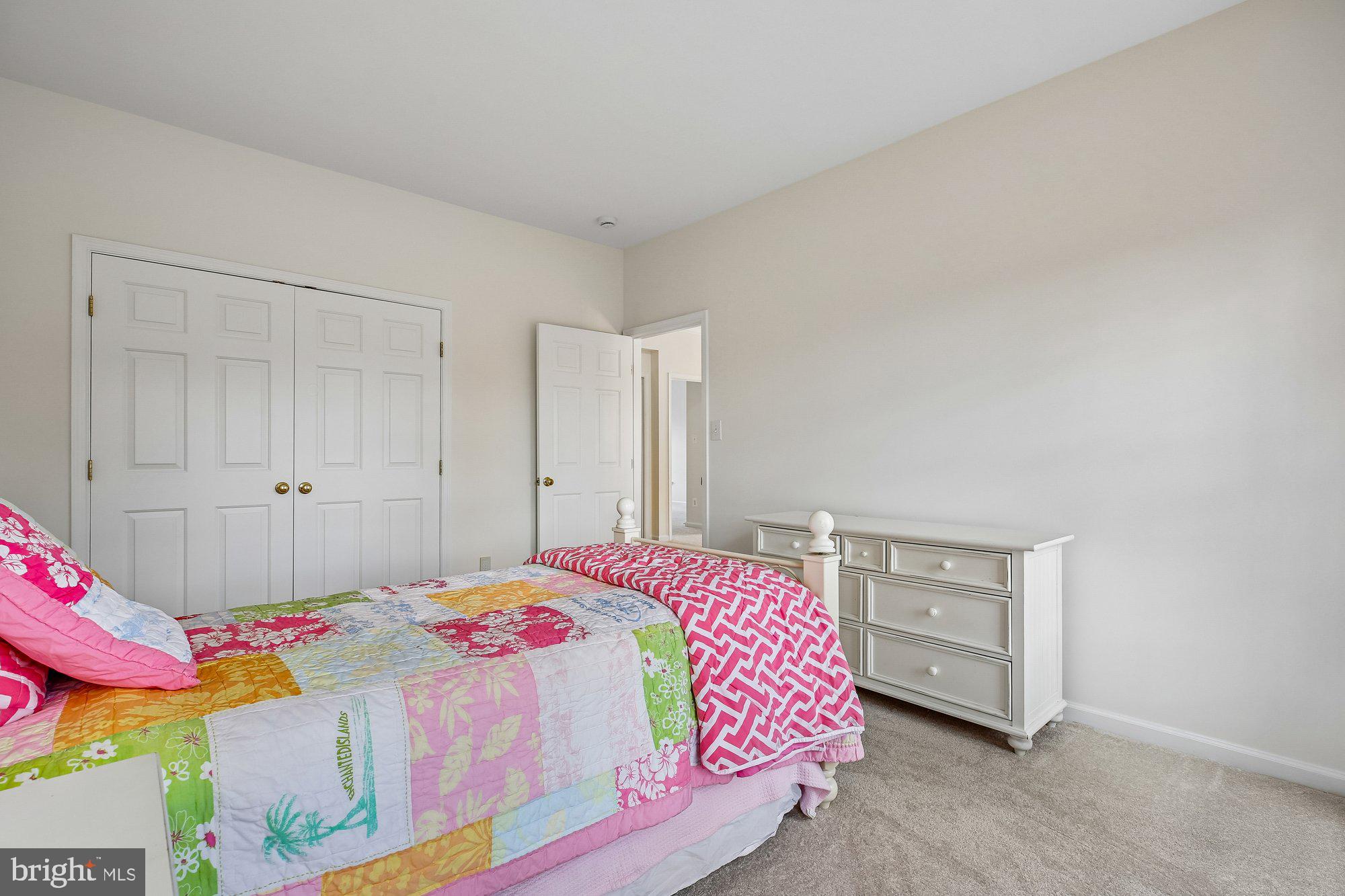 LAKELANDS - Residential