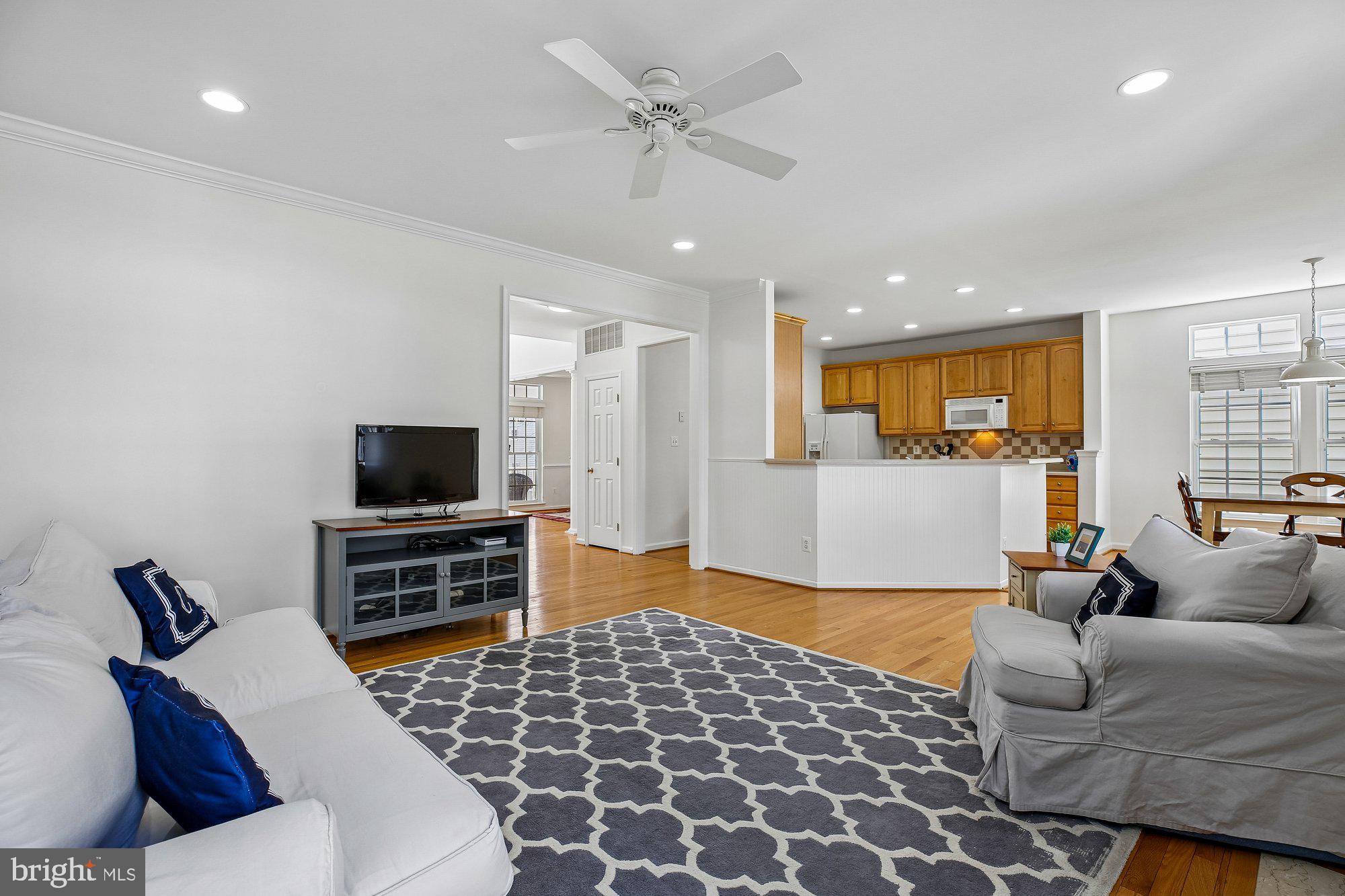 LAKELANDS - Residential