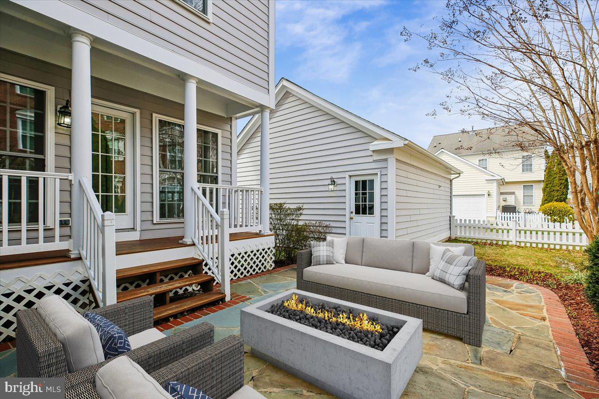 LAKELANDS - Residential