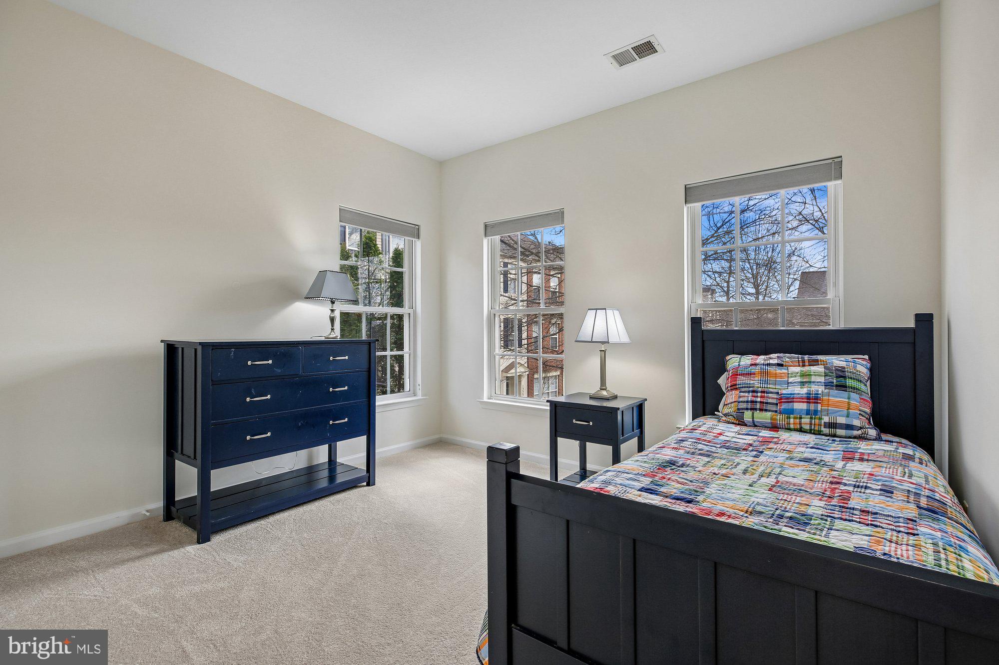 LAKELANDS - Residential