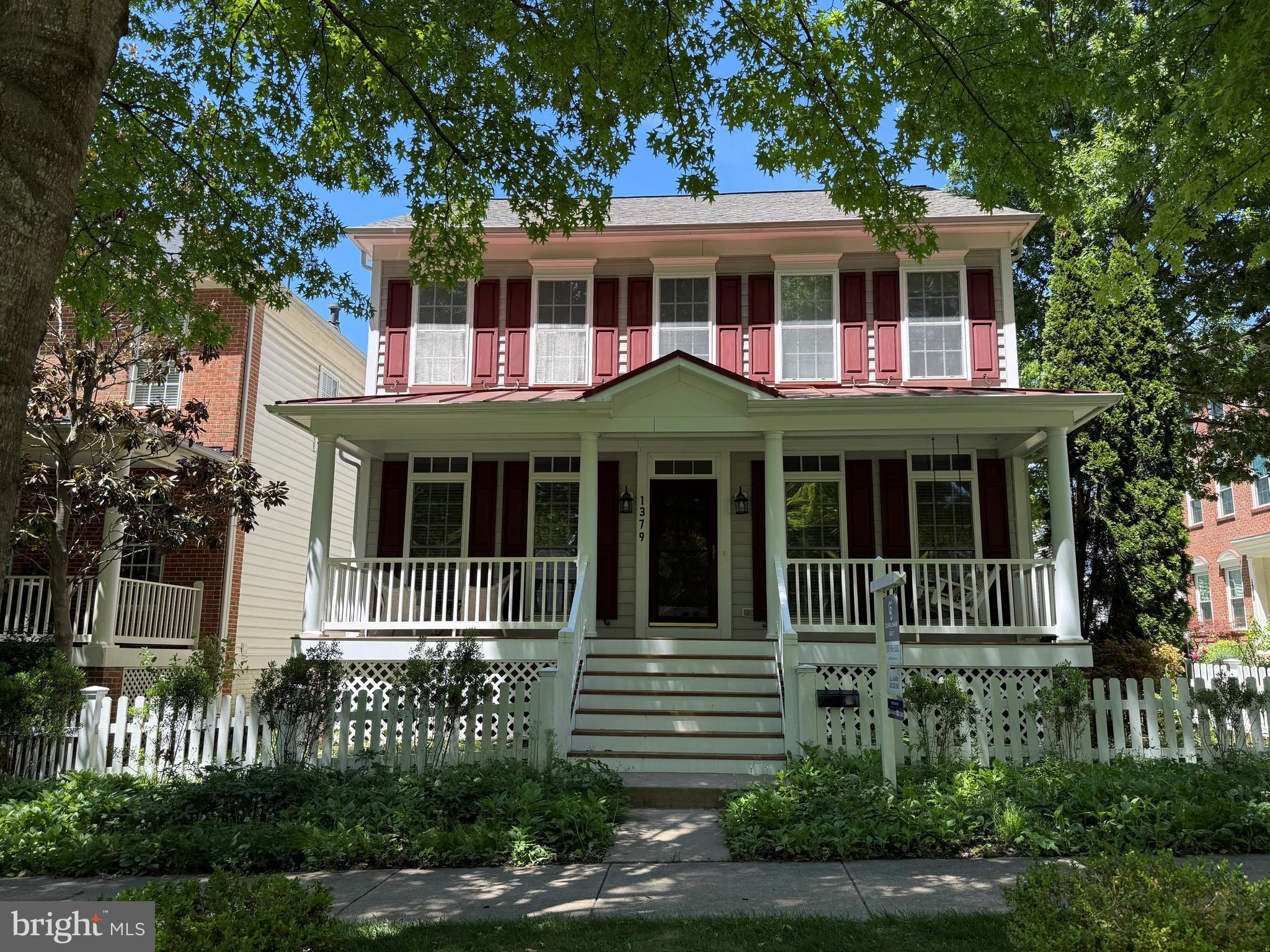 LAKELANDS - Residential