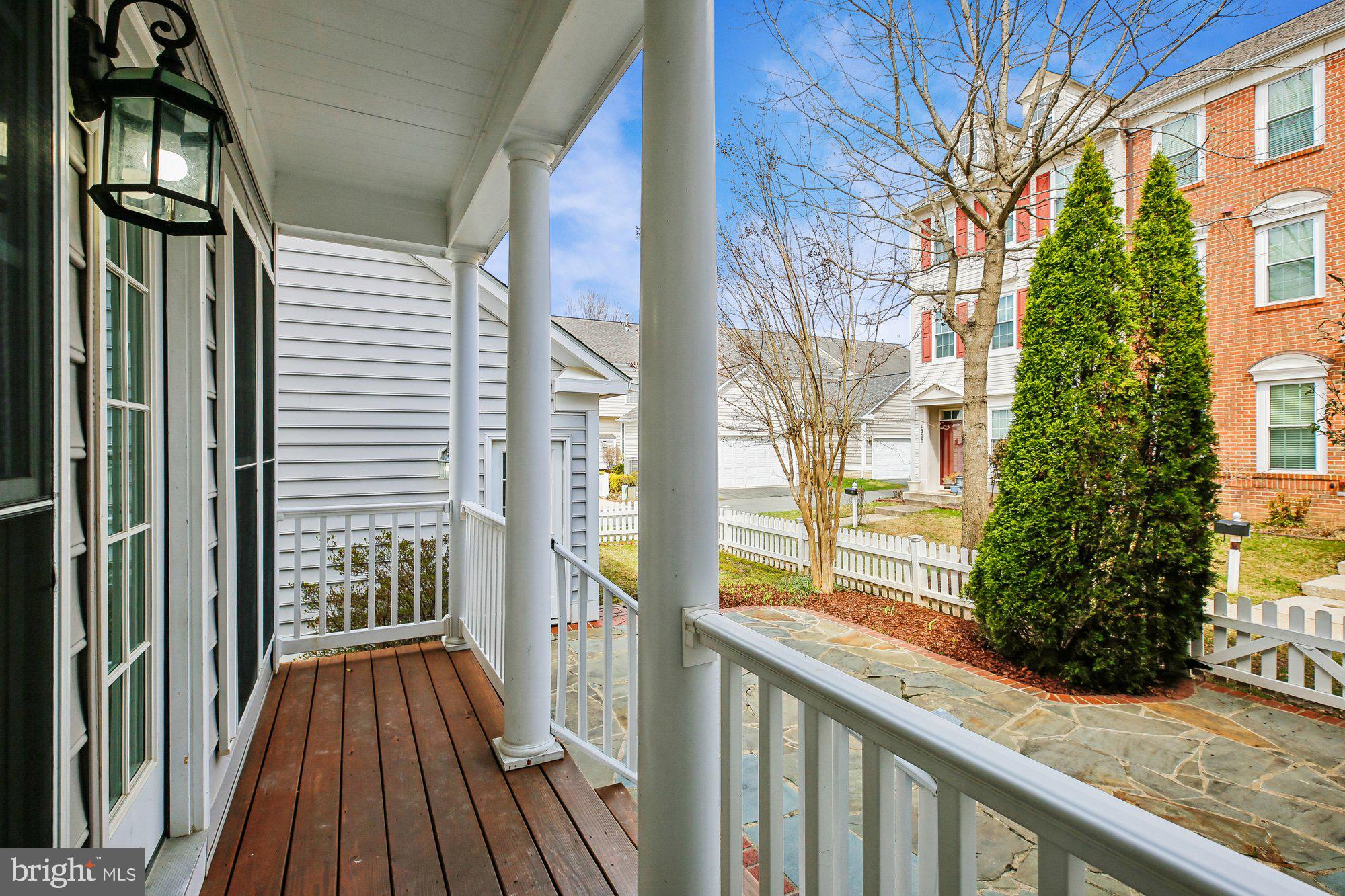 LAKELANDS - Residential