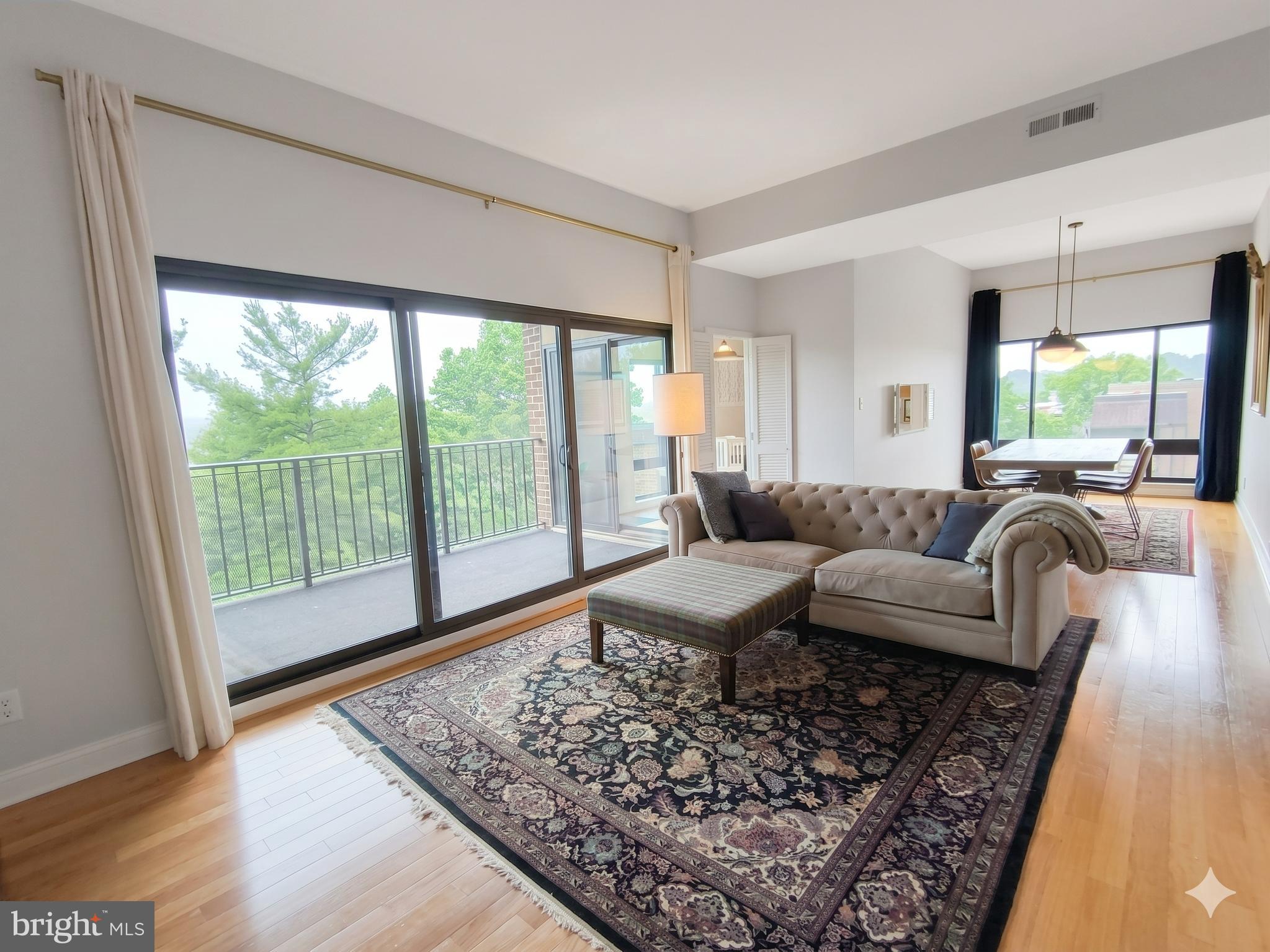 110 ROBERTS LANE 401